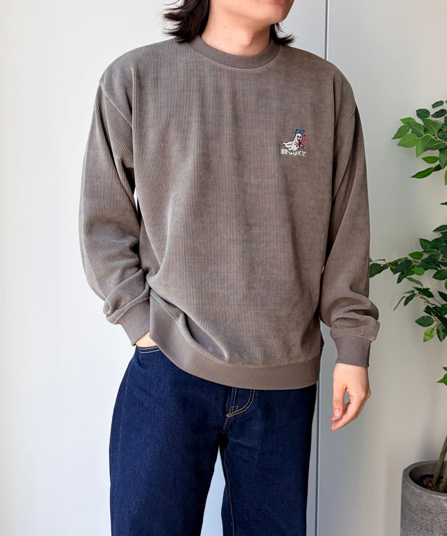 LOCUST(ローカスト) 【ユニセックス】カットコールオバケ刺繍トレーナー