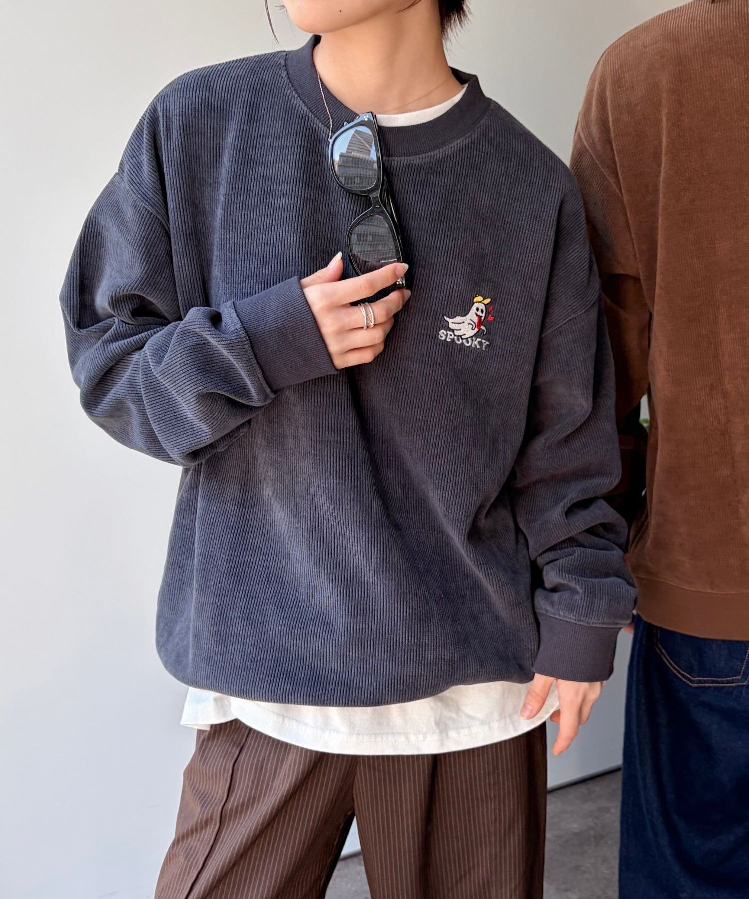 LOCUST(ローカスト) 【ユニセックス】カットコールオバケ刺繍トレーナー