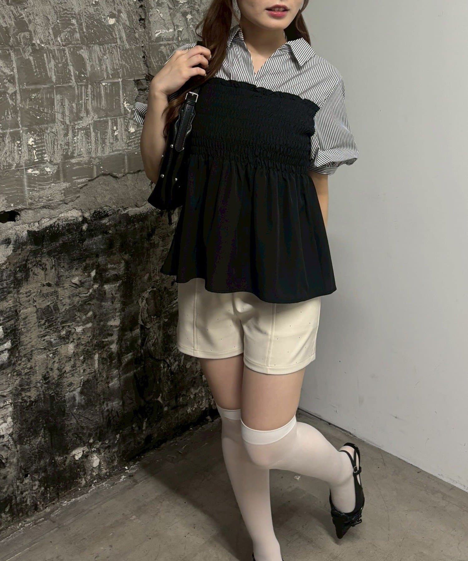 NICE CLAUP / OLIVE des OLIVE OUTLET(ナイスクラップ  / オリーブ デ オリーブ アウトレット) 【ANOTHER BRANCH】シャーリングドッキングペプラムブラウス