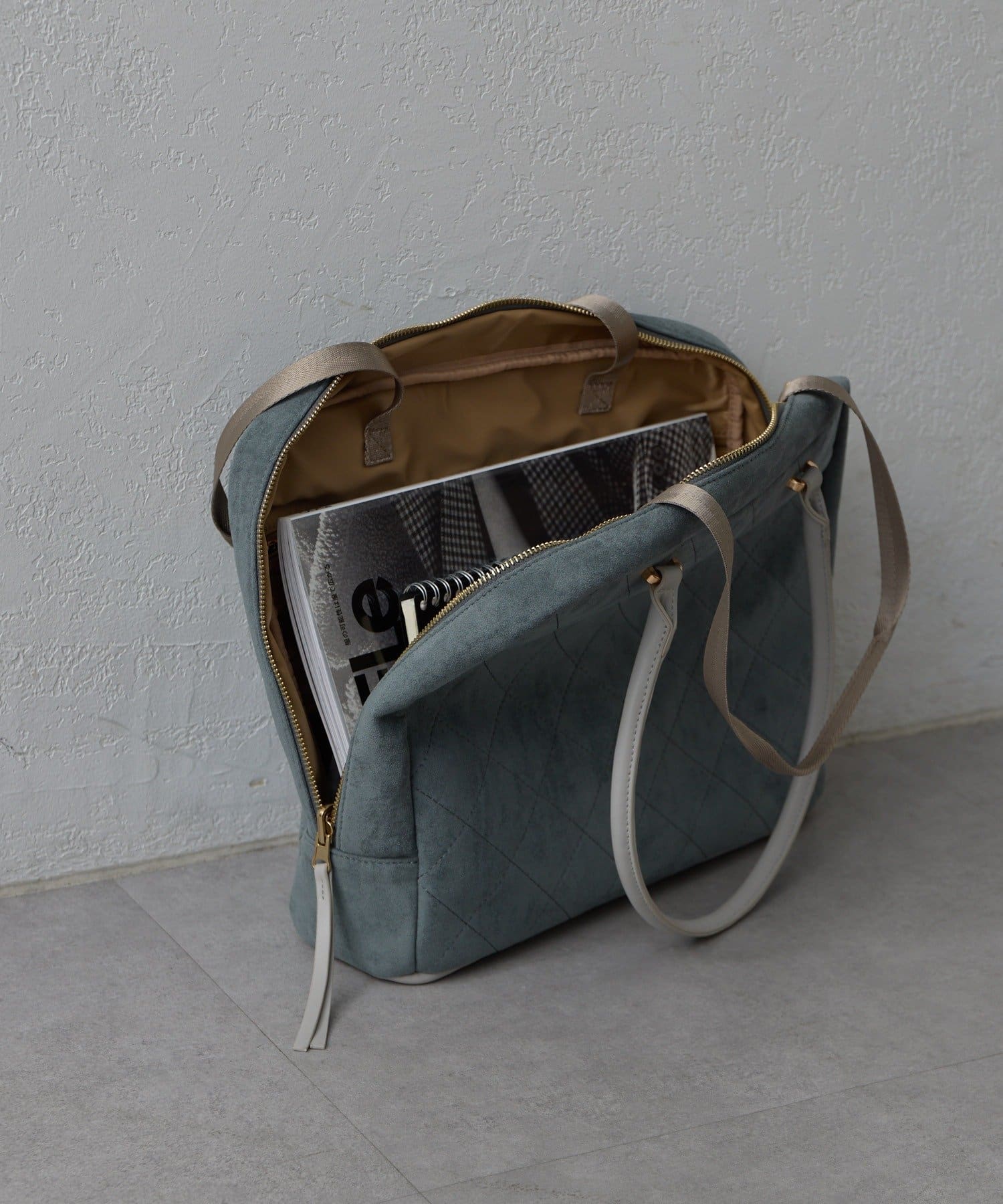 COLLAGE GALLARDAGALANTE(コラージュ ガリャルダガランテ) 《２WAY仕様》リバーシブルボストンバッグ