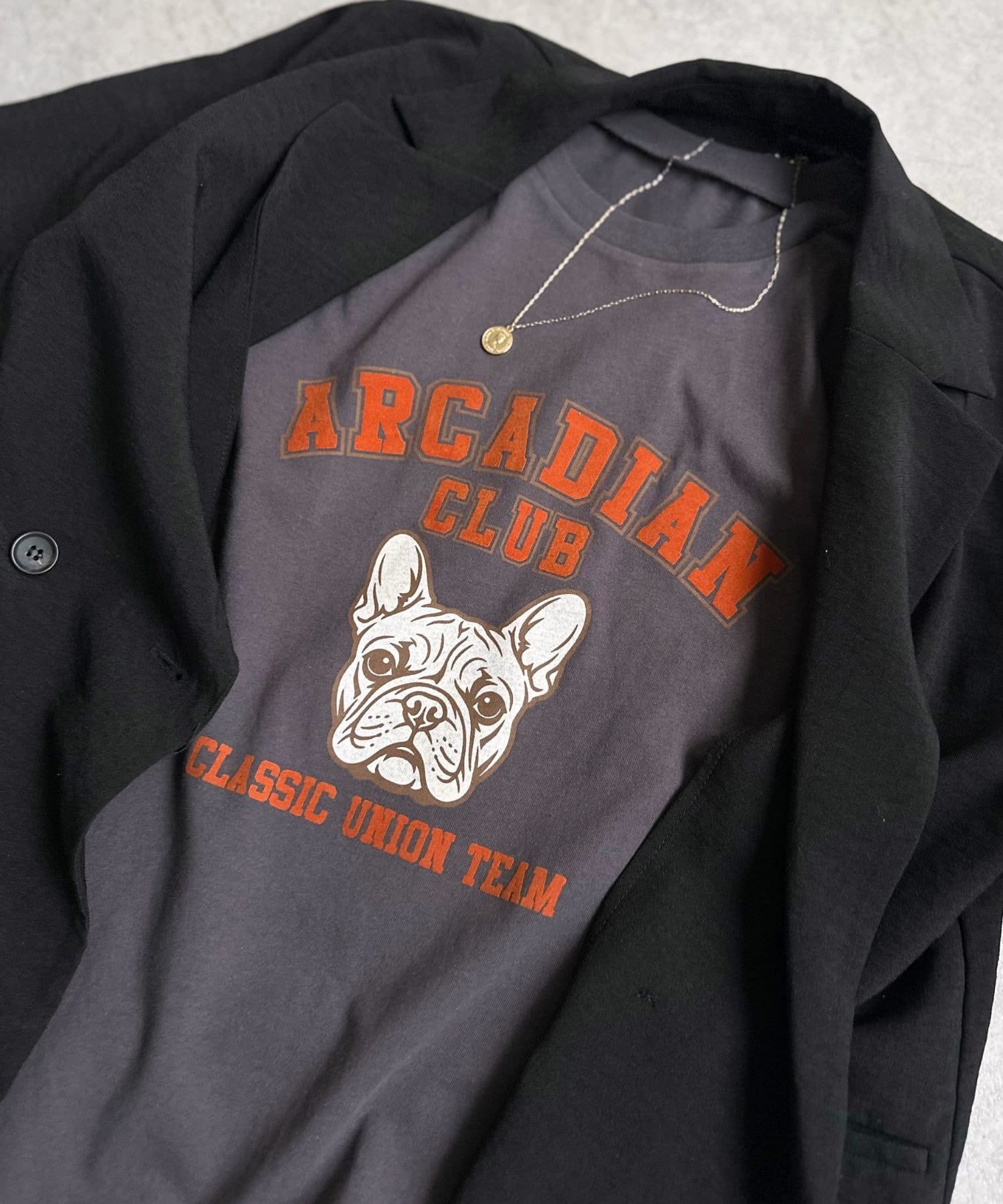 LOCUST(ローカスト) 【オーバーサイズ・コットン素材】犬プリントTシャツ