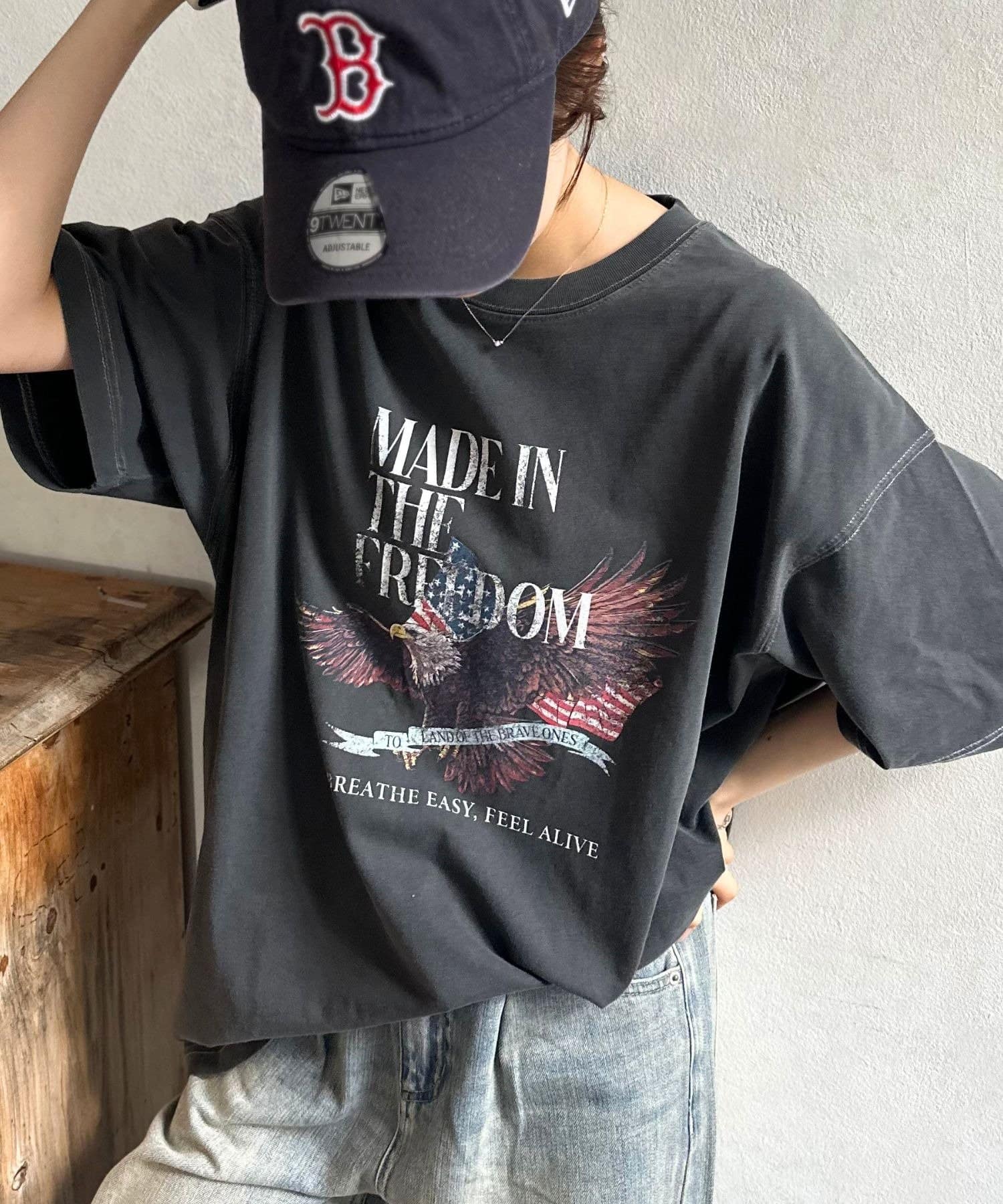 LOCUST(ローカスト) 【オーバーサイズ・コットン素材】イーグルプリントTシャツ
