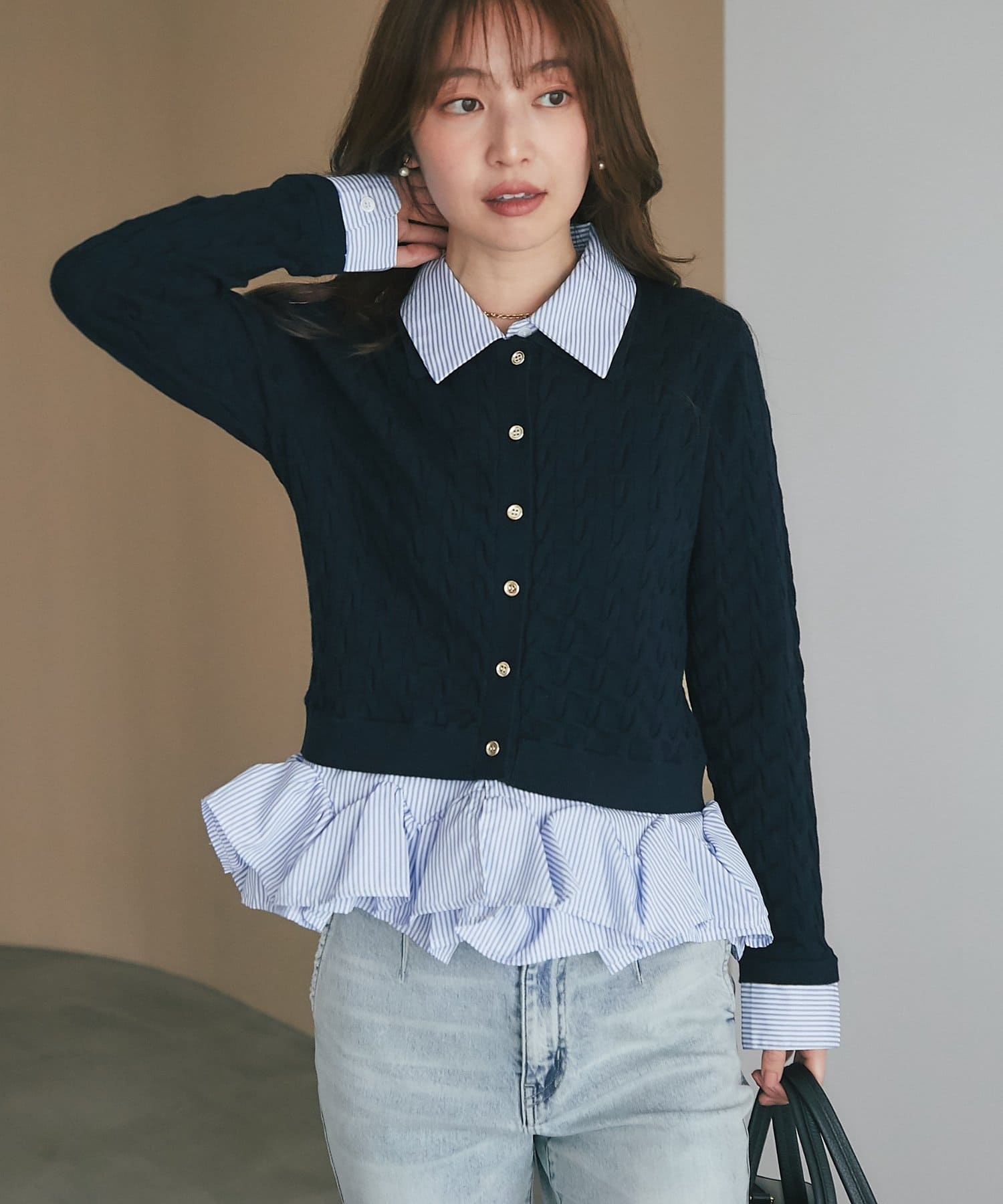 La boutique BonBon(ラブティックボンボン) シャツランダムペプラムケーブルカーディガン