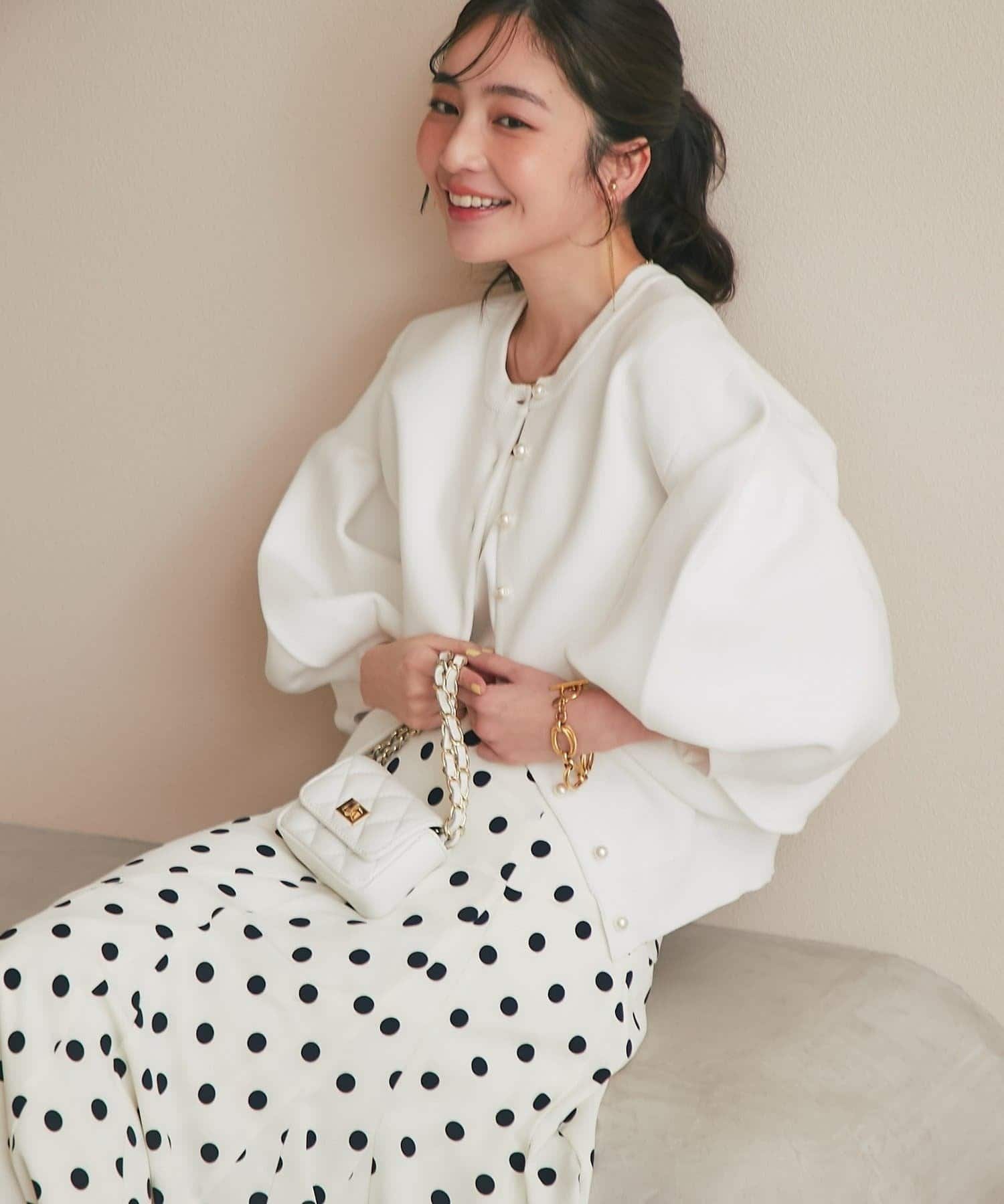 復刻・WEB限定】お袖ぽわんパールニットカーディガン | La boutique