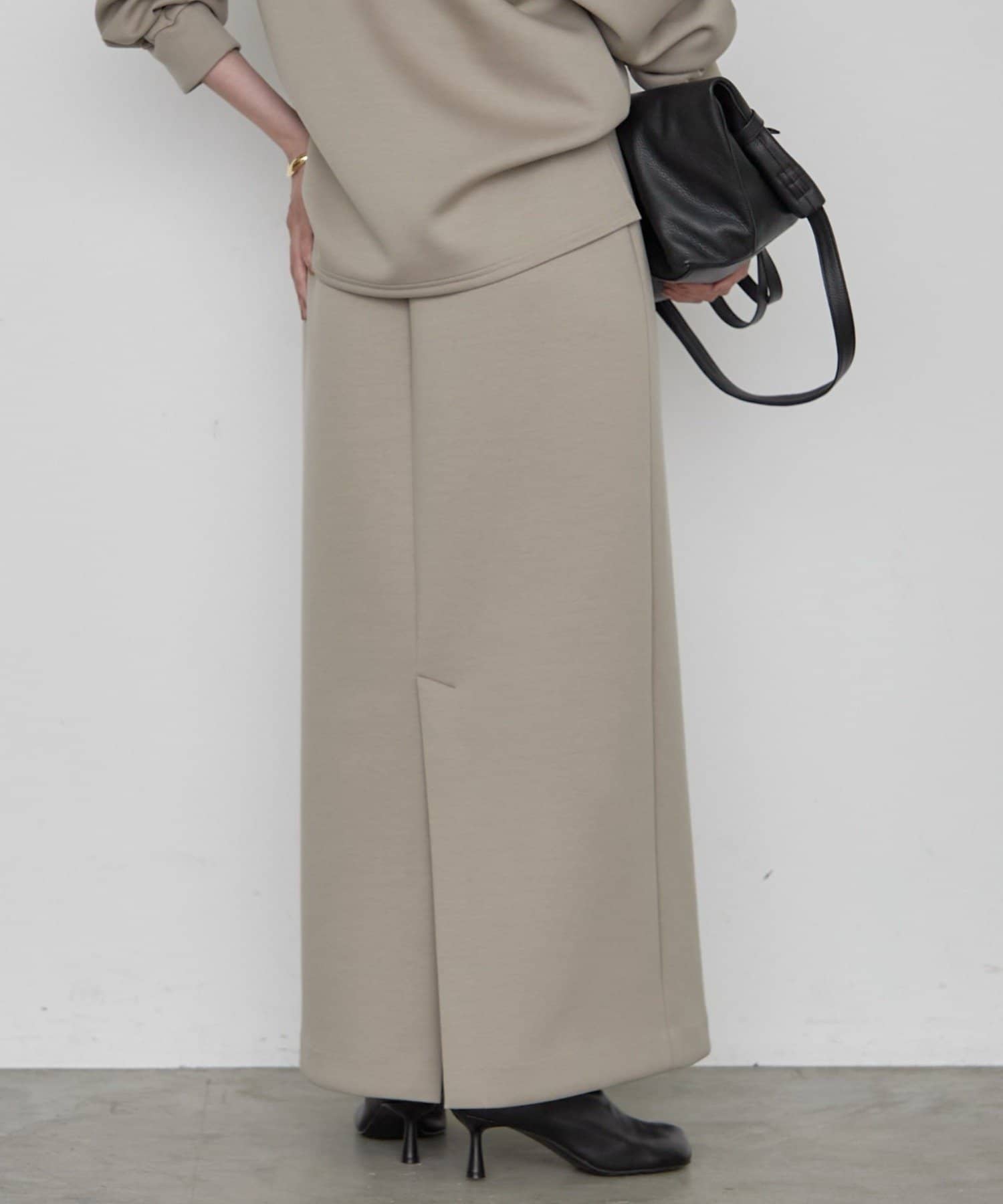 LOUNGEDRESS(ラウンジドレス) 《2サイズ展開/美シルエット》【JAPAN MADE】ダンボールタイトスカート