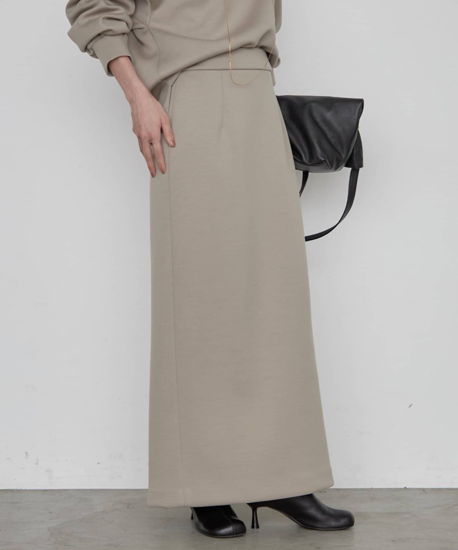LOUNGEDRESS(ラウンジドレス) 《2サイズ展開/美シルエット》【JAPAN MADE】ダンボールタイトスカート