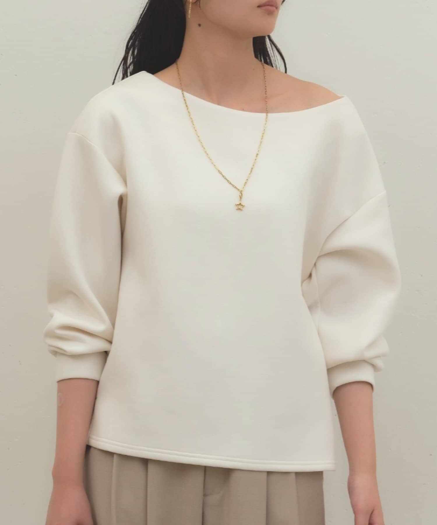 LOUNGEDRESS(ラウンジドレス) 《着心地抜群/ヘルシーに華奢見え》【JAPAN MADE】オフショルプルオーバー