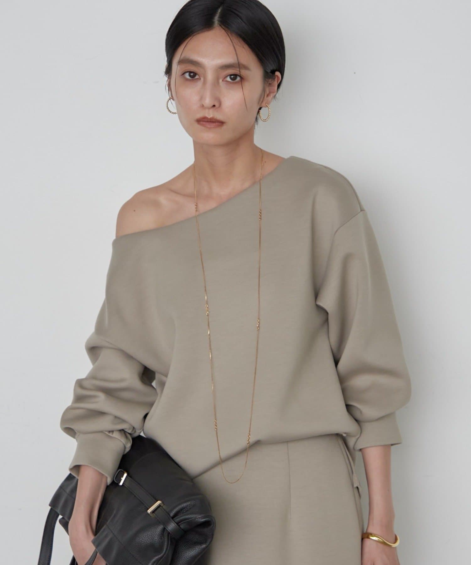LOUNGEDRESS(ラウンジドレス) 《着心地抜群/ヘルシーに華奢見え》【JAPAN MADE】オフショルプルオーバー