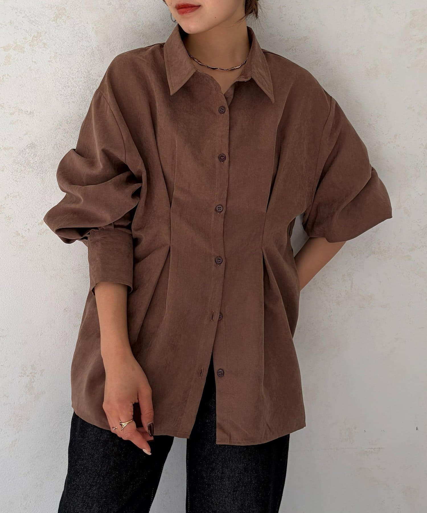 Thevon.(ゼヴォン) ウエストタックスエードタッチシャツ