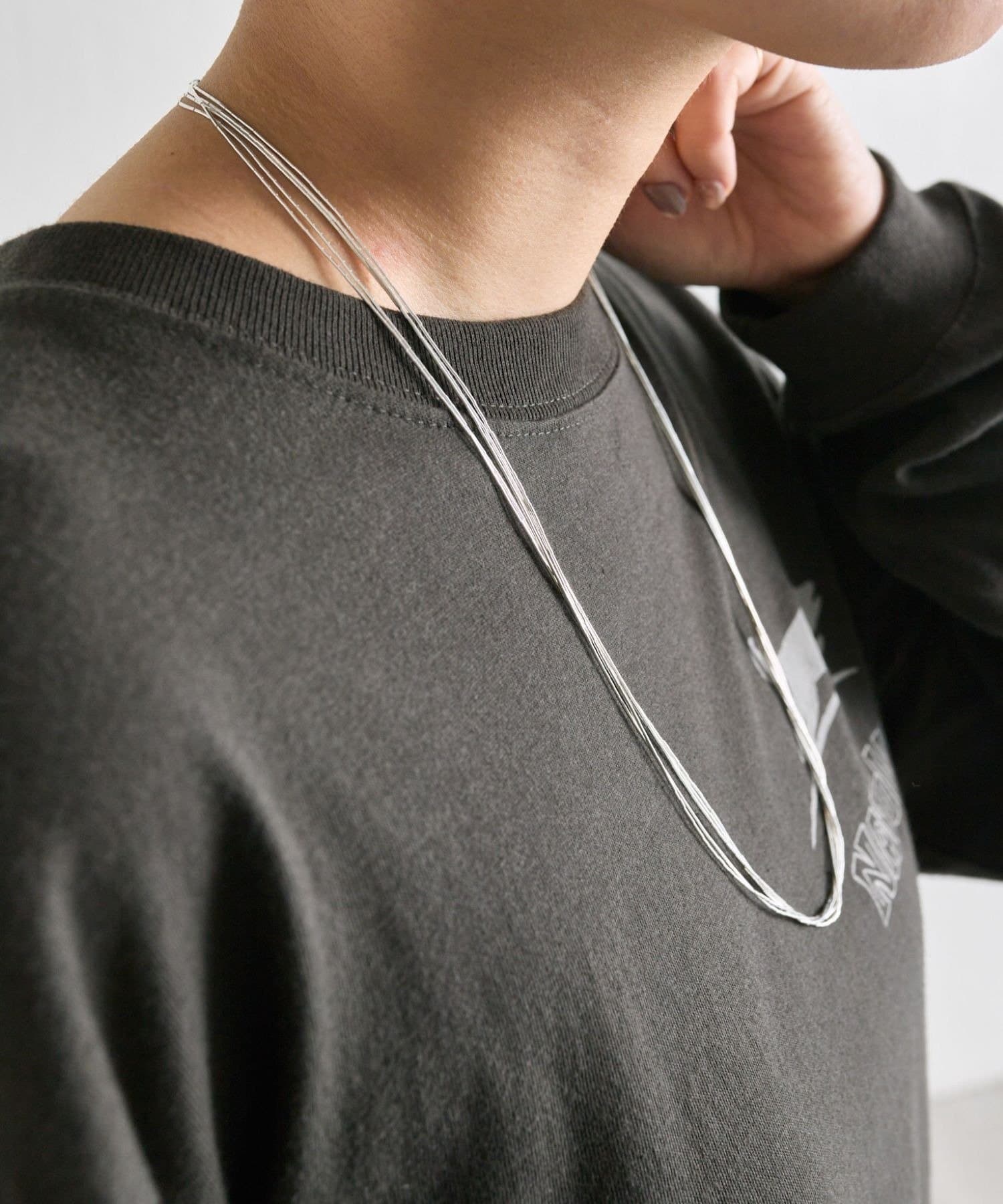 ear PAPILLONNER(イア パピヨネ) 《スターリングシルバー使用》リキッドシルバー5×60ロングネックレス