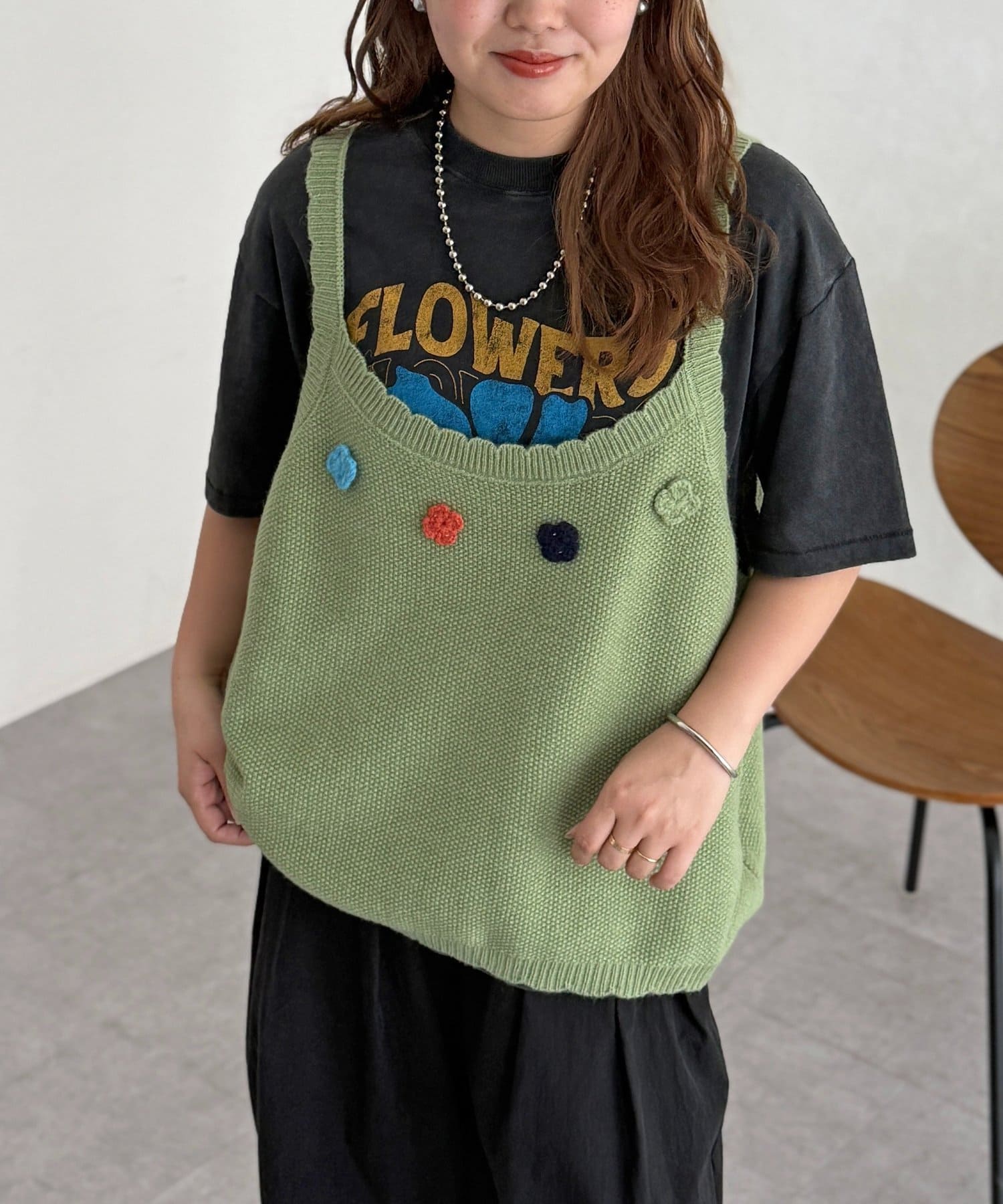 CPCM(シーピーシーエム) 花刺繍ニットベスト