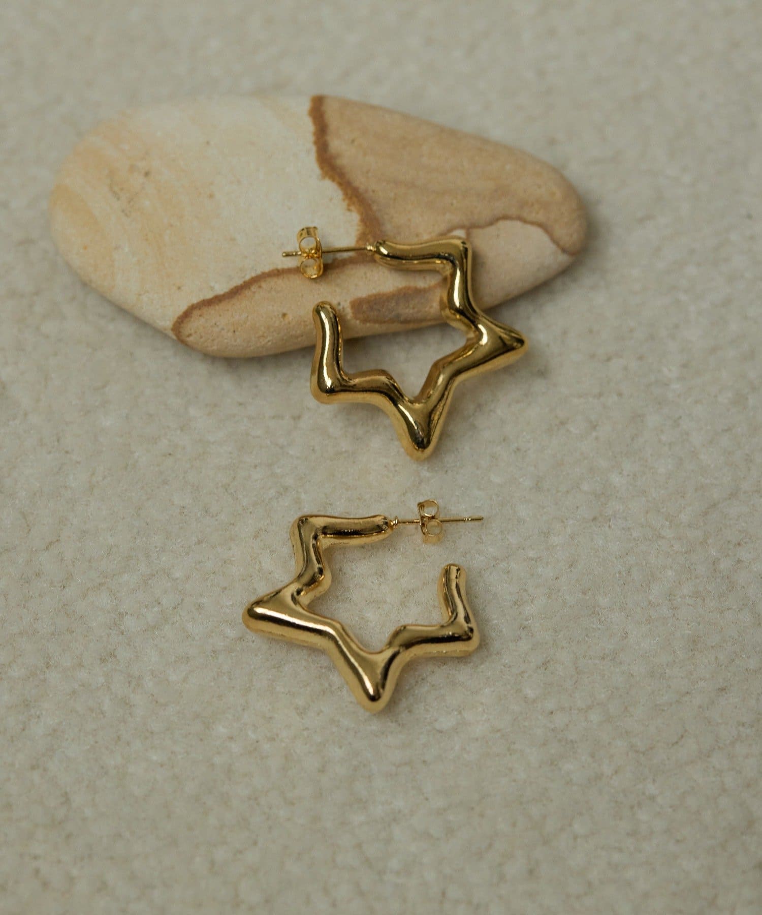 ear PAPILLONNER(イア パピヨネ) 《WEB＆一部店舗限定》スターフープピアス