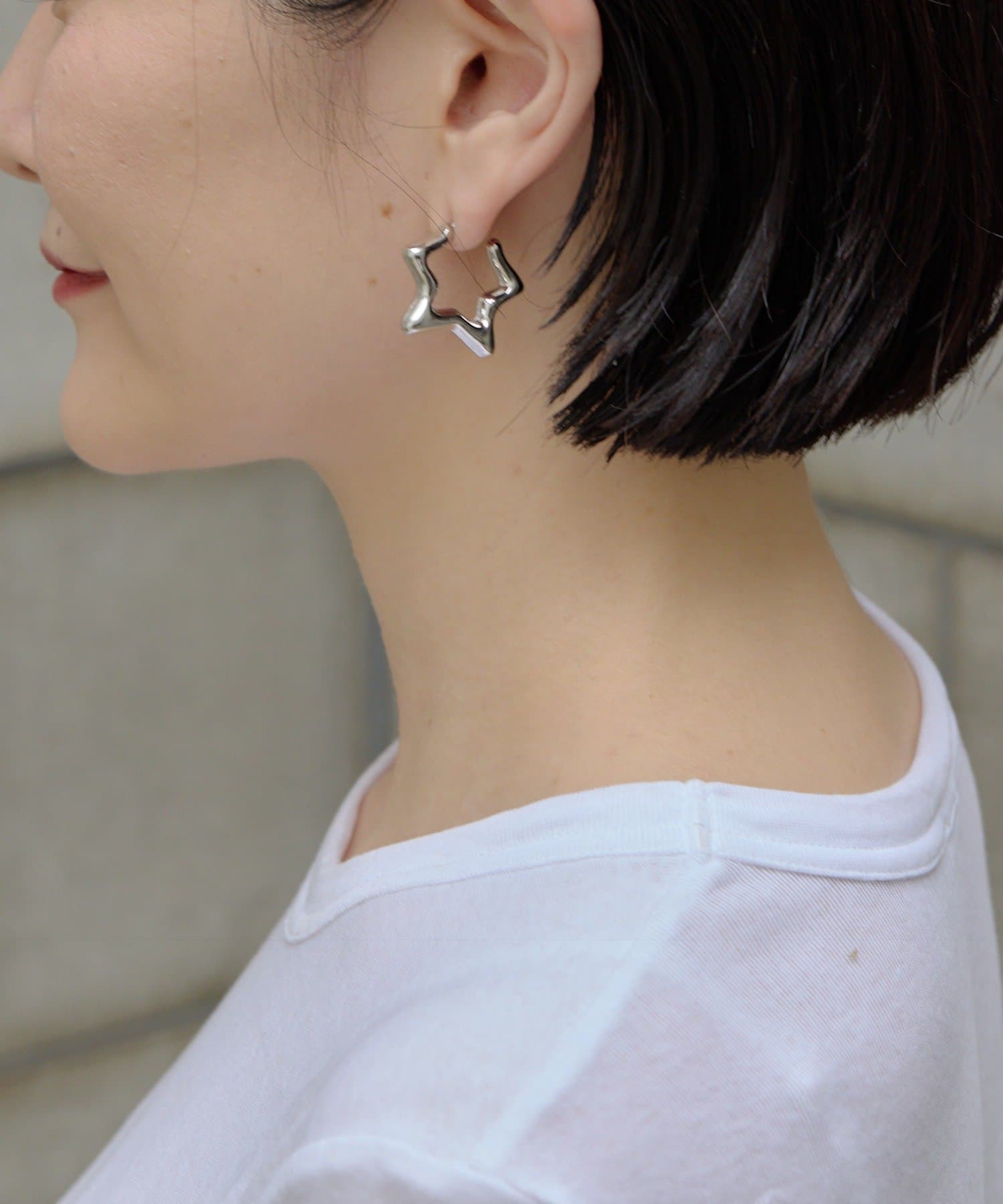 ear PAPILLONNER(イア パピヨネ) 《WEB＆一部店舗限定》スターフープピアス