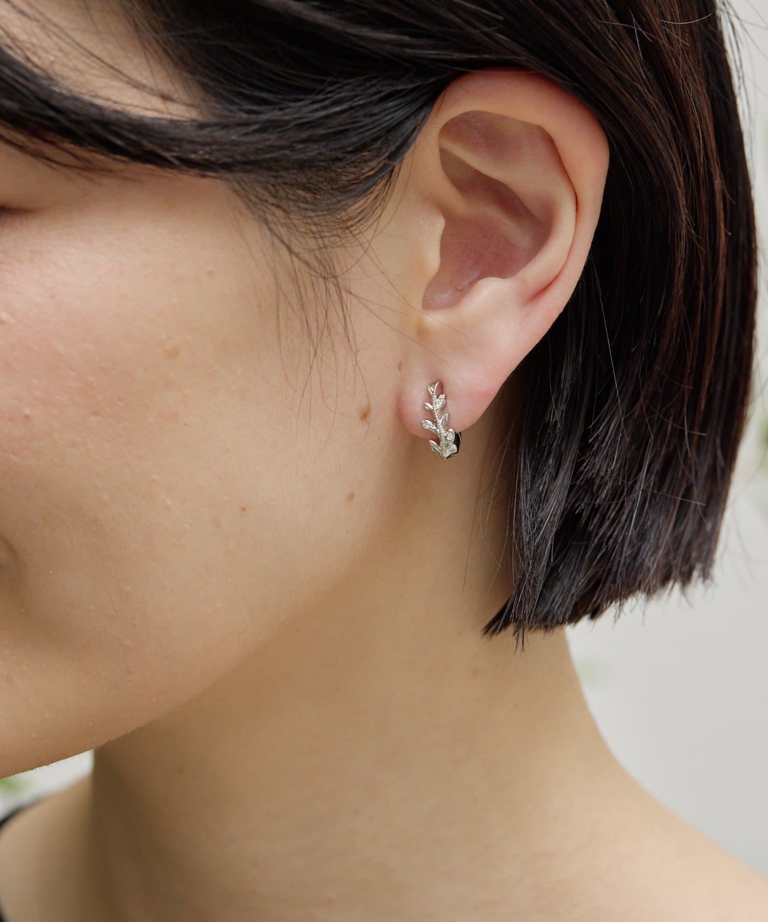 ear PAPILLONNER(イア パピヨネ) 《WEB＆一部店舗限定》バネ式ミニイヤリング/イヤーカフ