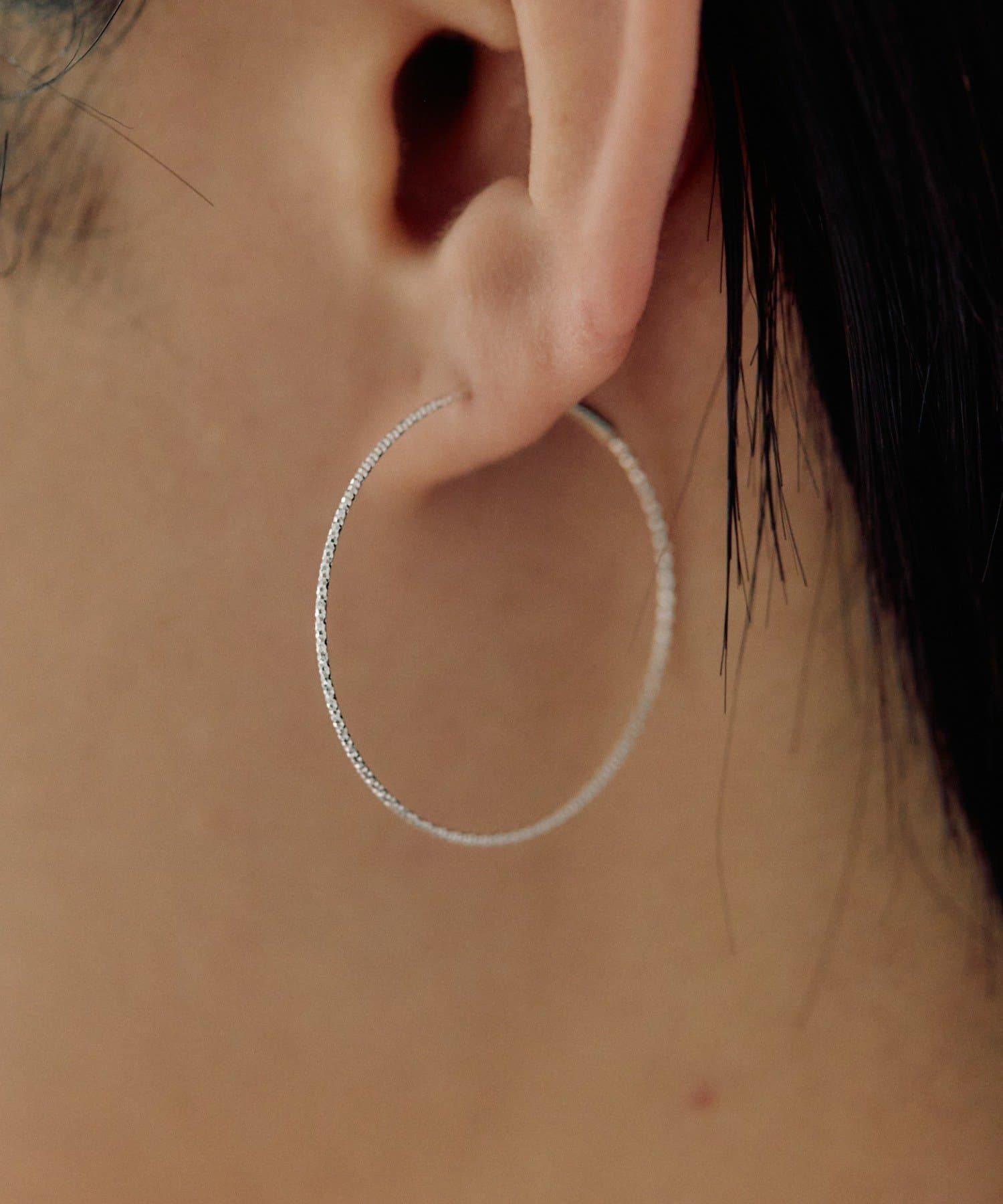 ear PAPILLONNER(イア パピヨネ) エンドレスフープロングピアス《WEB＆一部店舗限定/スターリングシルバー使用》
