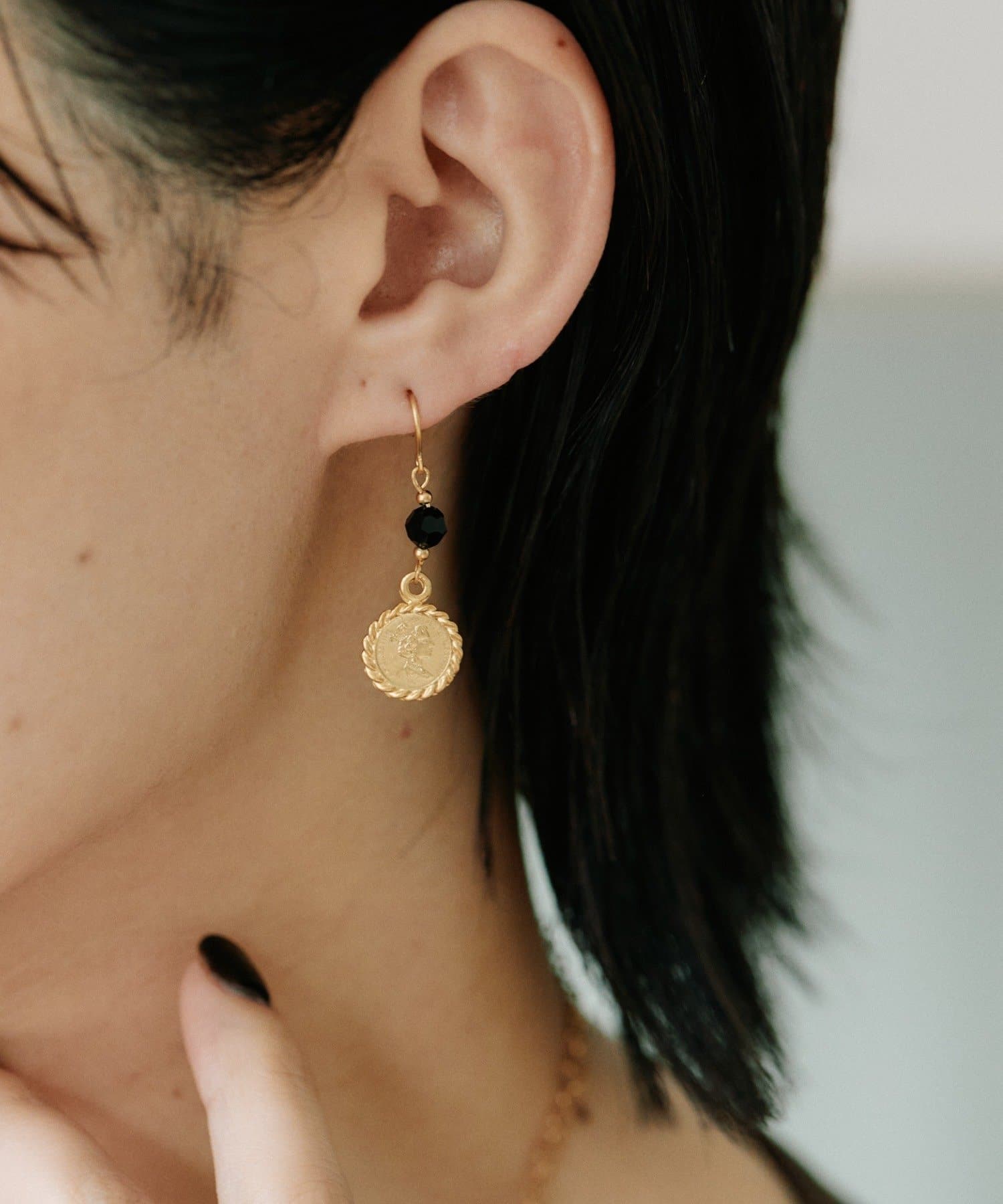 ear PAPILLONNER(イア パピヨネ) コインチャームピアス《日本製》