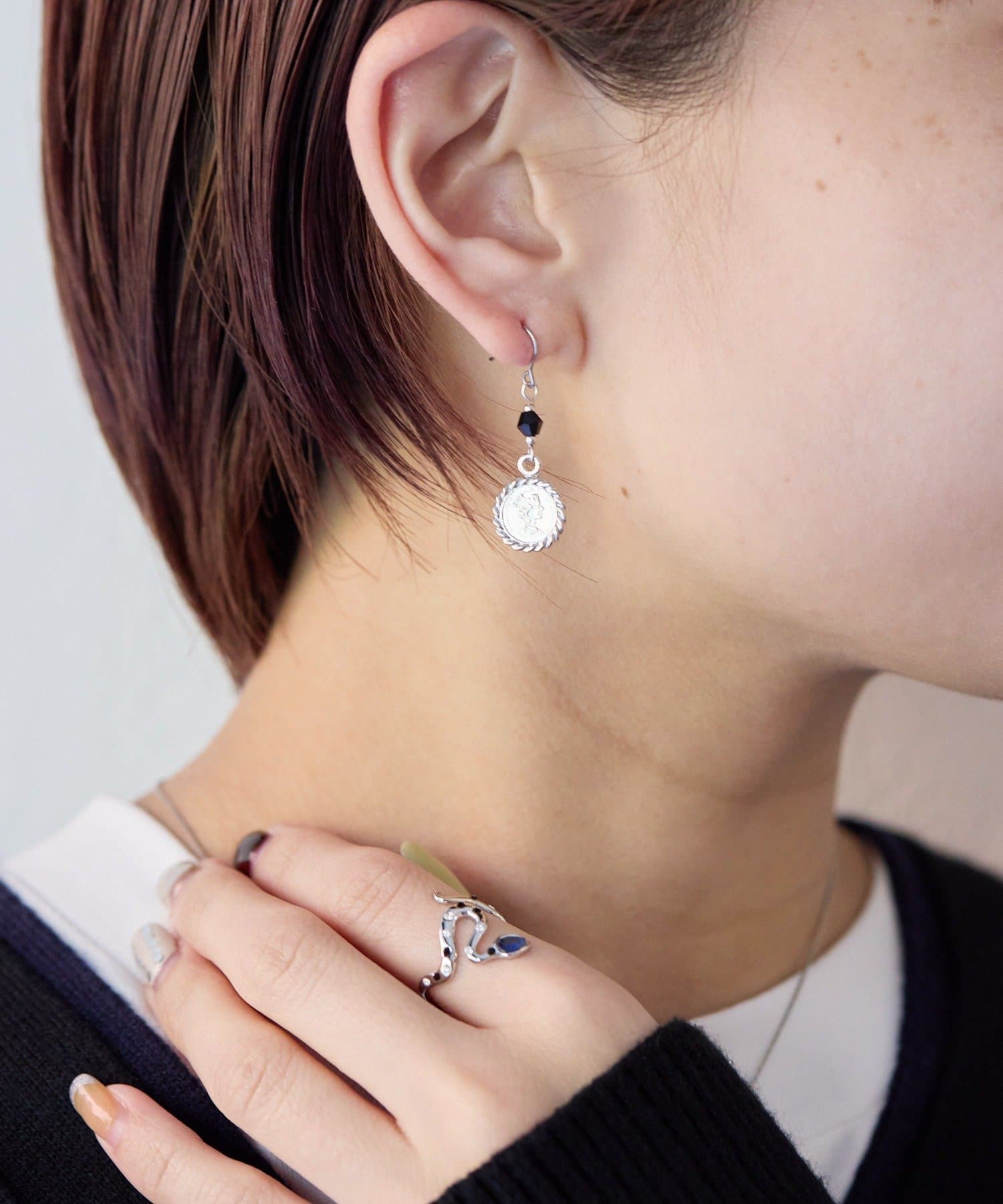 ear PAPILLONNER(イア パピヨネ) コインチャームピアス《日本製》