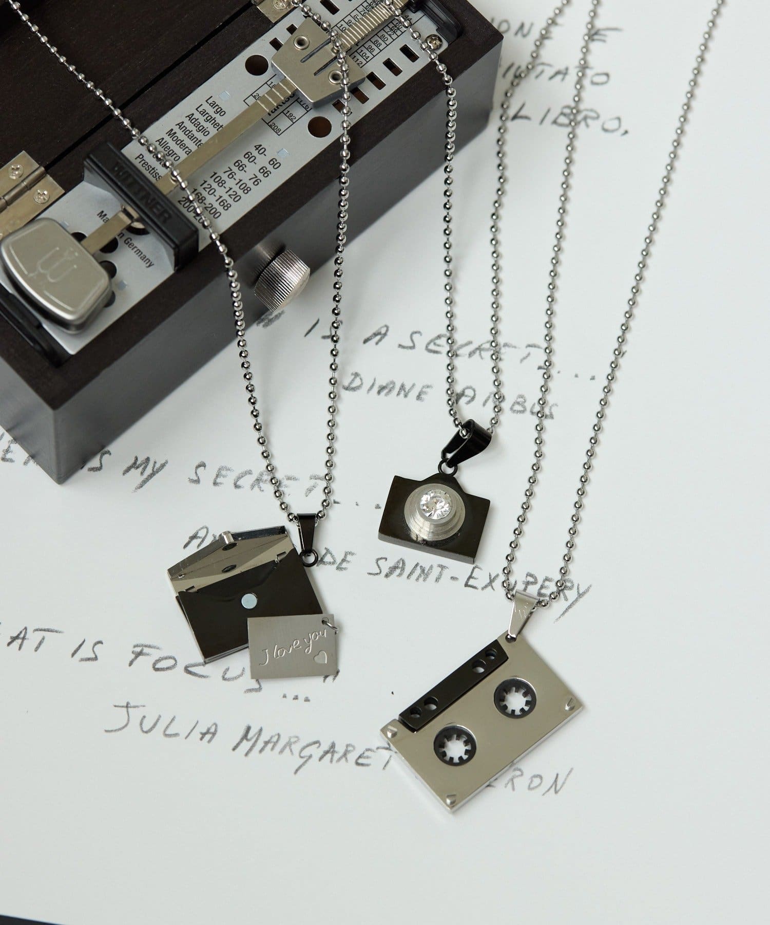 ear PAPILLONNER(イア パピヨネ) メモリーズネックレス《WEB＆一部店舗限定/金属アレルギー対応/ステンレス》