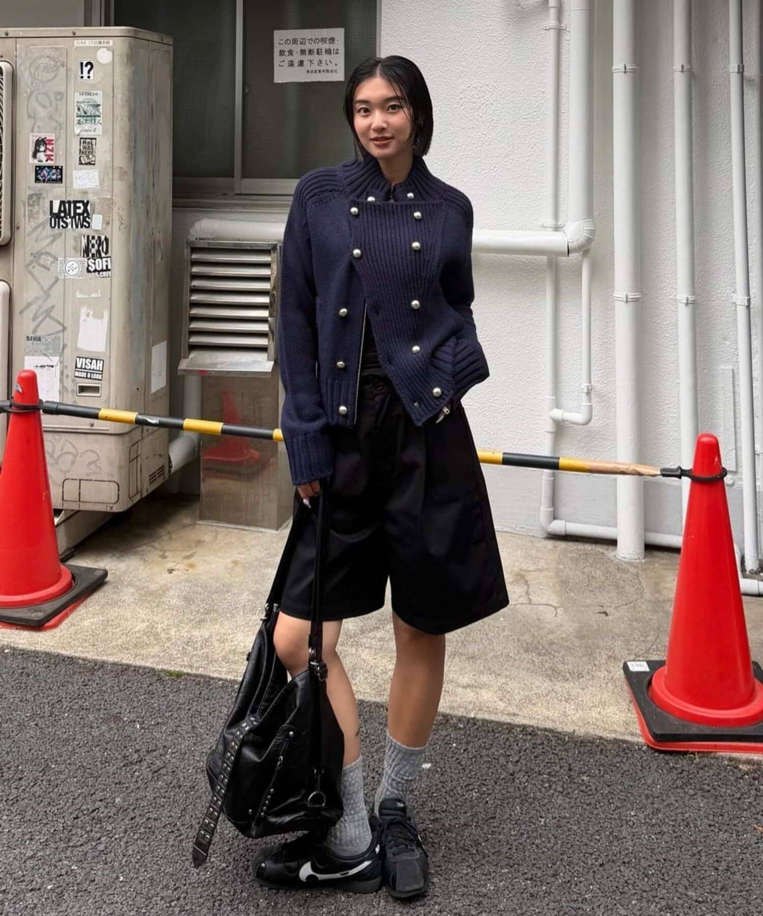 WHO’S WHO gallery(フーズフーギャラリー) 【26AW LOOK掲載品番】ヘリテージWボタンニット