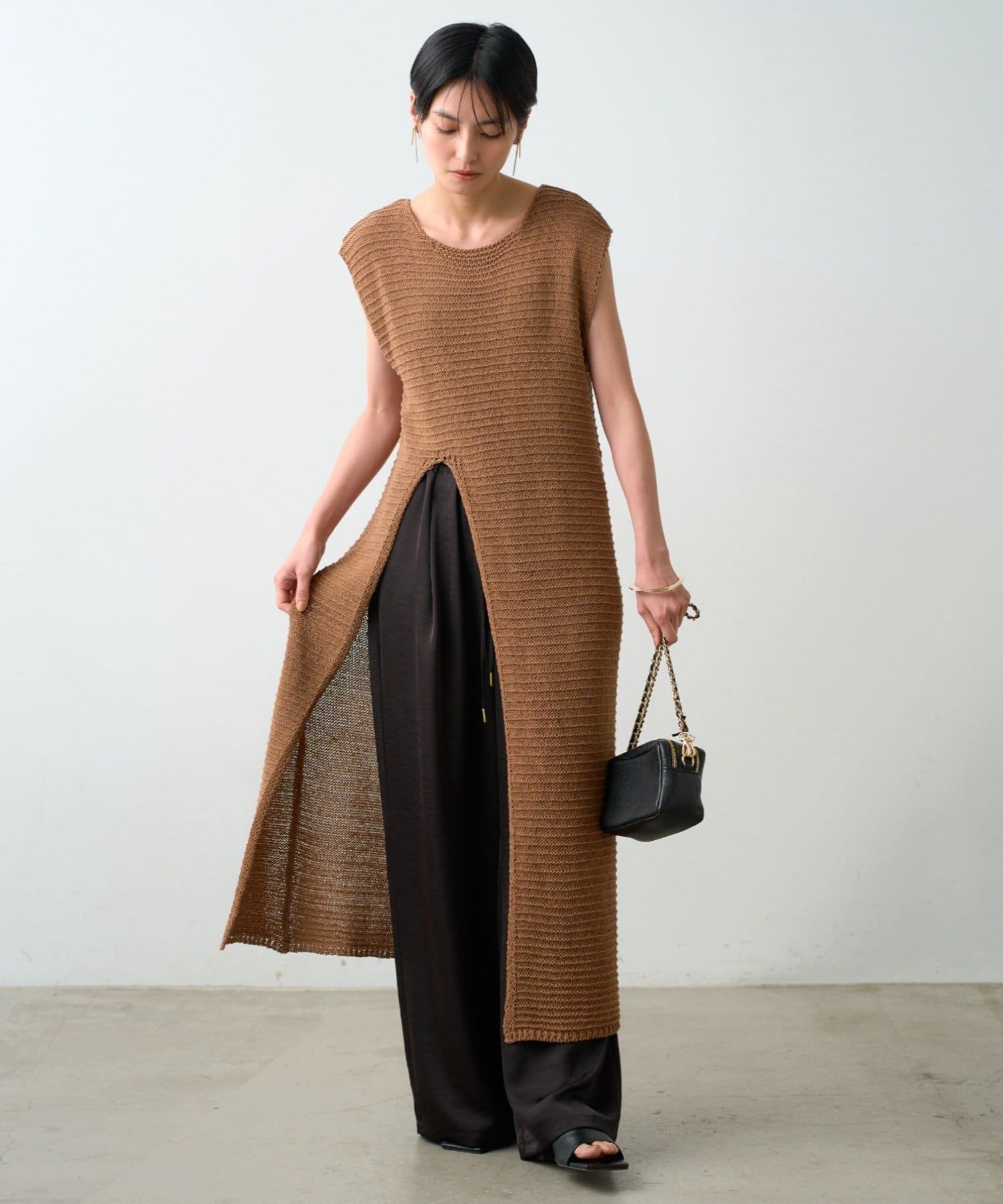 OUTLET(アウトレット) 【Loungedress】ハイスリットニットワンピース