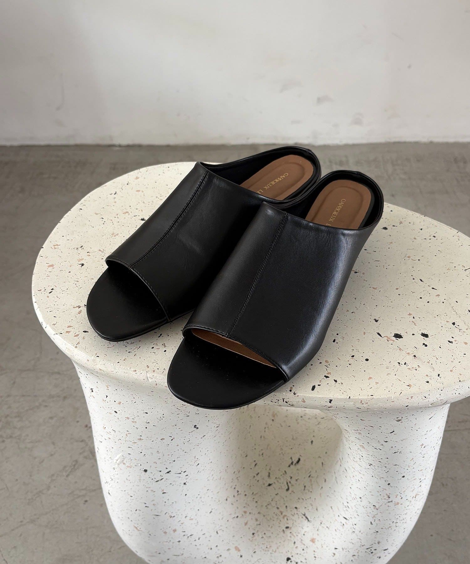 CAPRICIEUX LE'MAGE】カバードサンダル | OUTLET(アウトレット