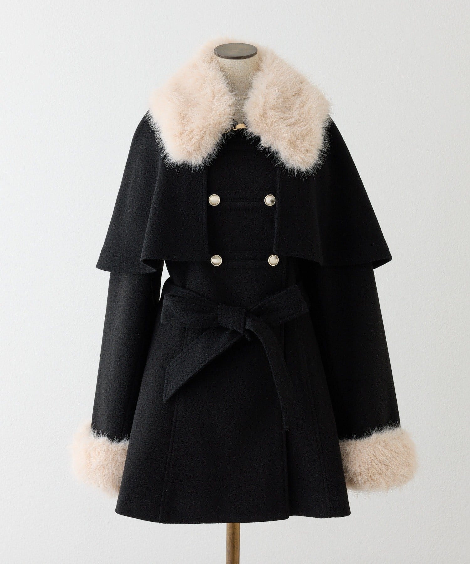 one after another NICE CLAUP(ワンアフターアナザー ナイスクラップ) 【Premium order】フェイクファーケープコート