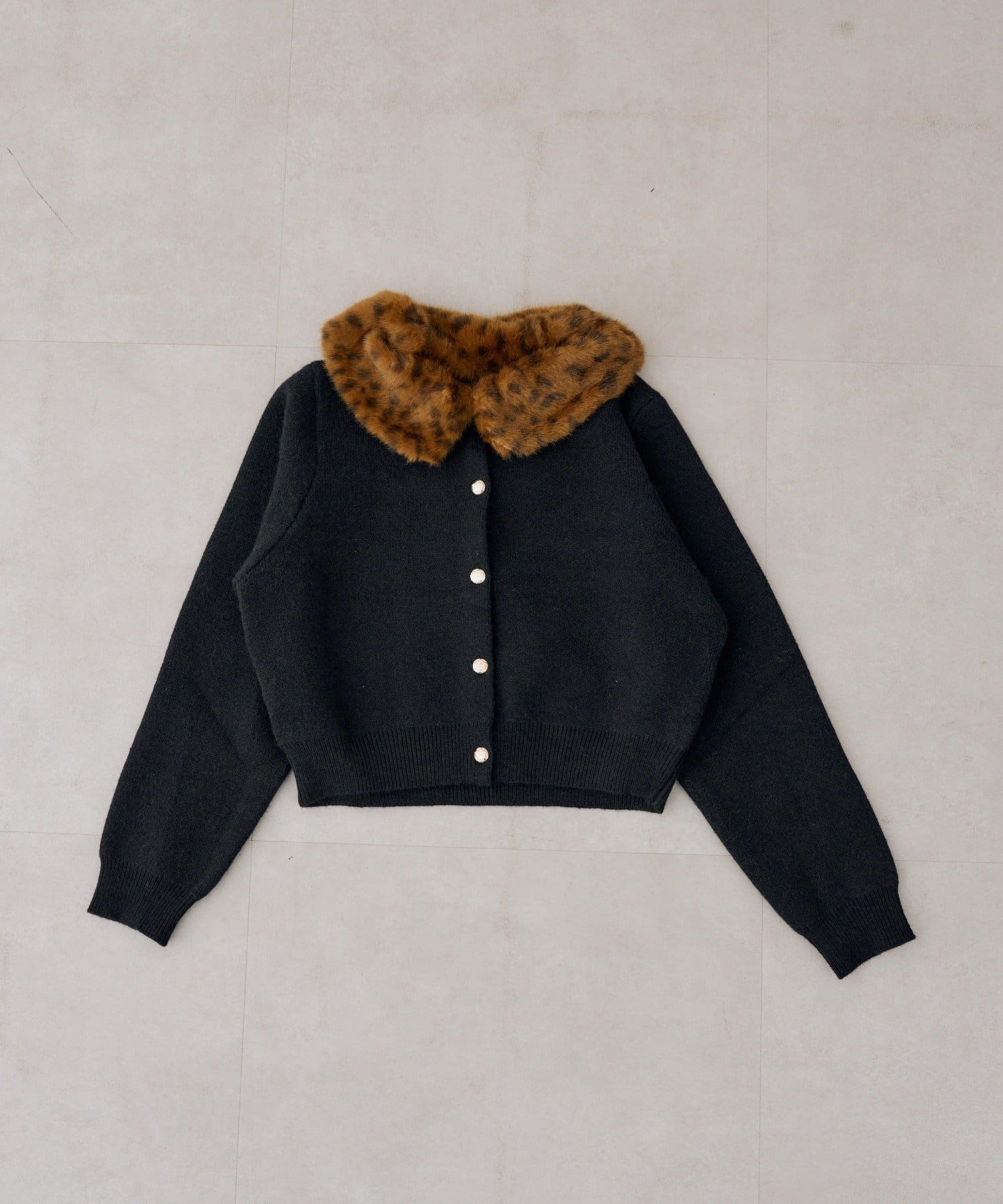 NICE CLAUP / OLIVE des OLIVE OUTLET(ナイスクラップ  / オリーブ デ オリーブ アウトレット) 【continuer】フェイクファー衿カーディガン
