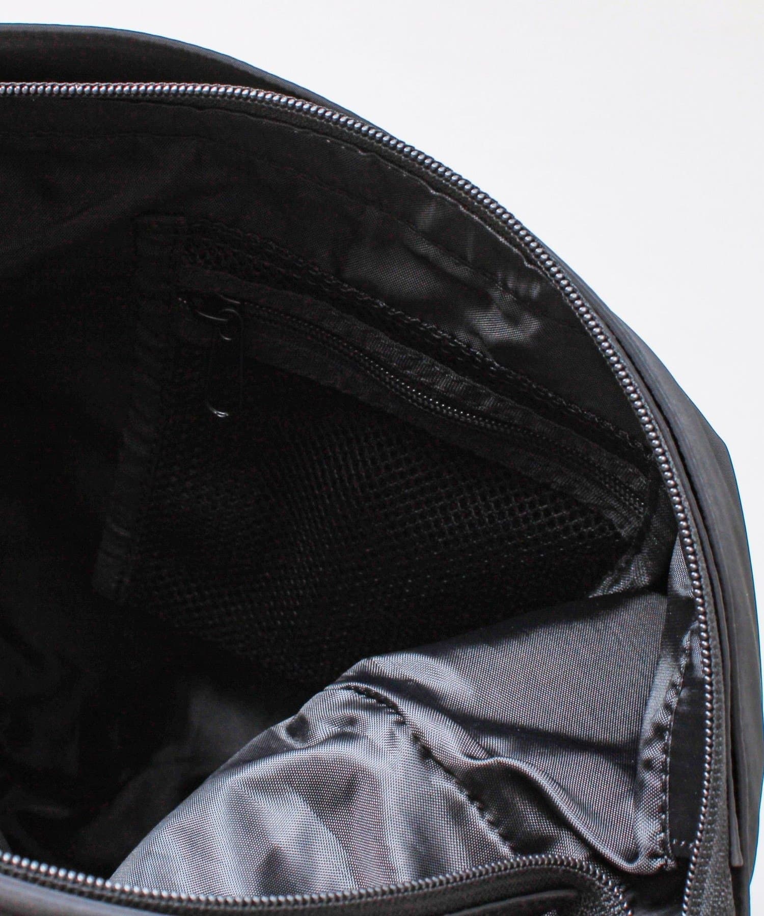 FREDY & GLOSTER(フレディ アンド グロスター) 【SML/エスエムエル】CODE BUCKET BAG ショルダーバッグ 撥水