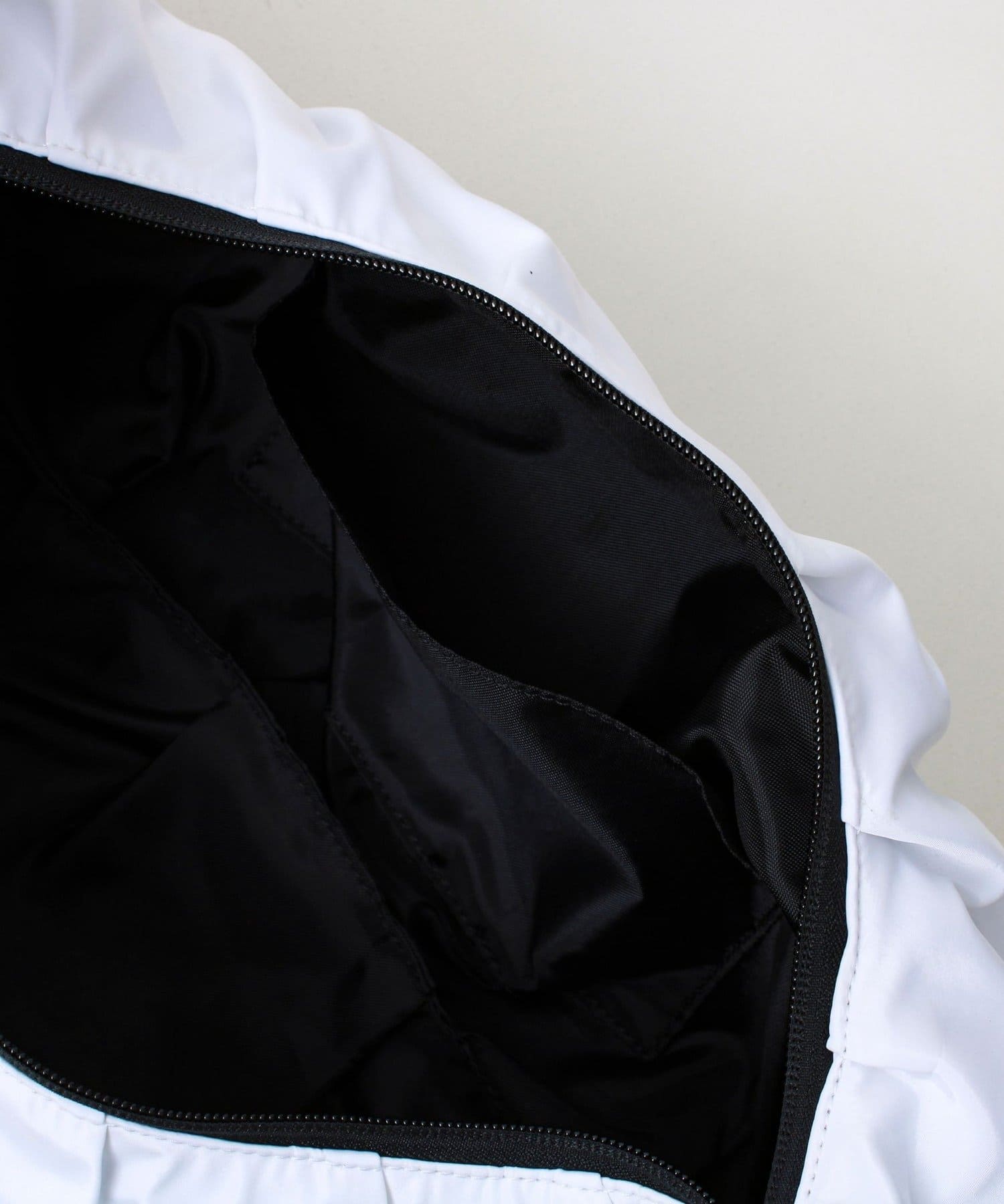 FREDY & GLOSTER(フレディ アンド グロスター) 【SML】CODE CROISSANT SHOULDER L ショルダー 撥水
