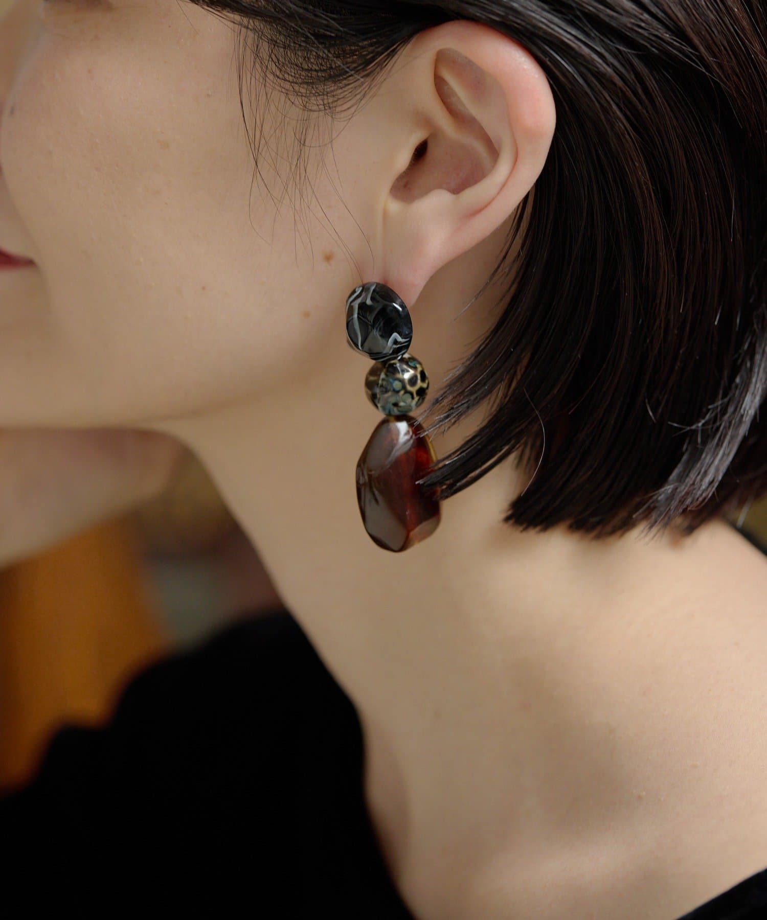 ear PAPILLONNER(イア パピヨネ) 柄入り樹脂ボールピアス《チタンポスト》
