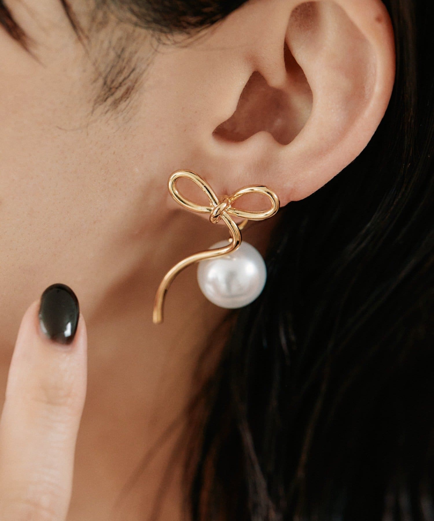 ear PAPILLONNER(イア パピヨネ) リボンパールピアス