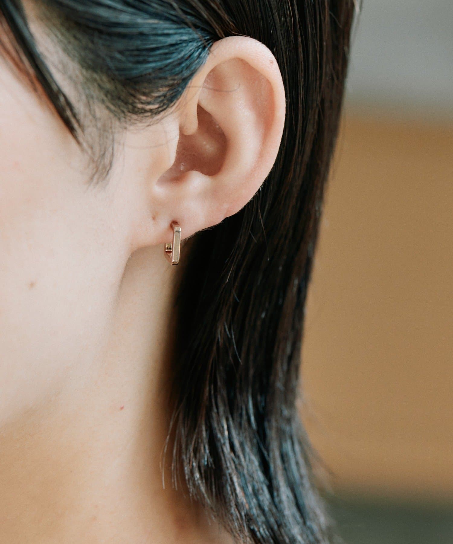 ear PAPILLONNER(イア パピヨネ) シアーブラウン四角フープピアス《日本製》