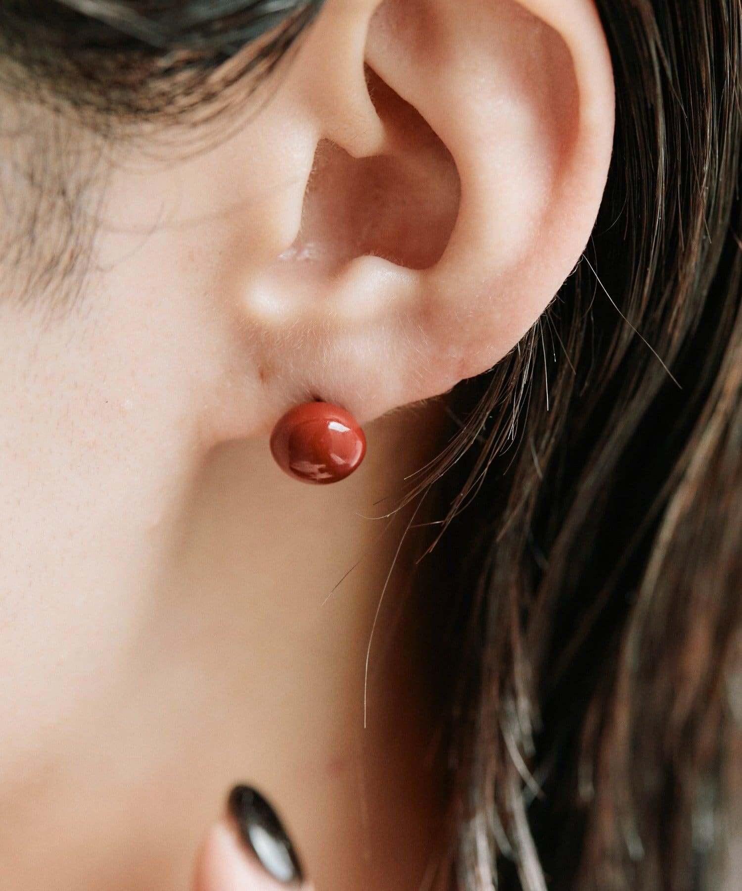 ear PAPILLONNER(イア パピヨネ) カラービーンズピアス《WEB＆一部店舗限定/チタンポスト》