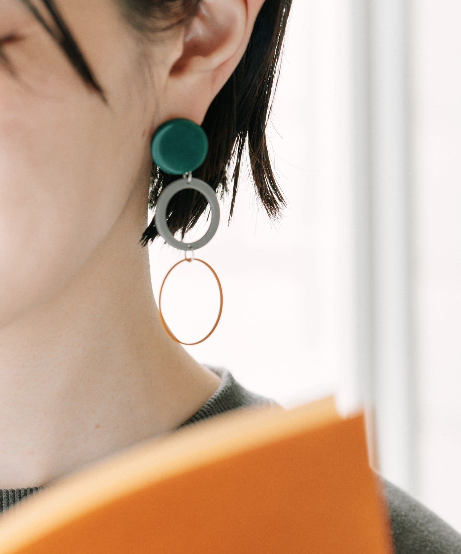 ear PAPILLONNER(イア パピヨネ) プレイフルフープピアス《チタンポスト》
