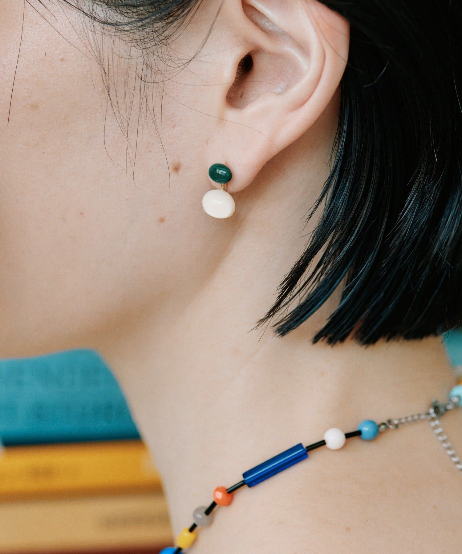 ear PAPILLONNER(イア パピヨネ) プレイフルカボションピアス《チタンポスト》