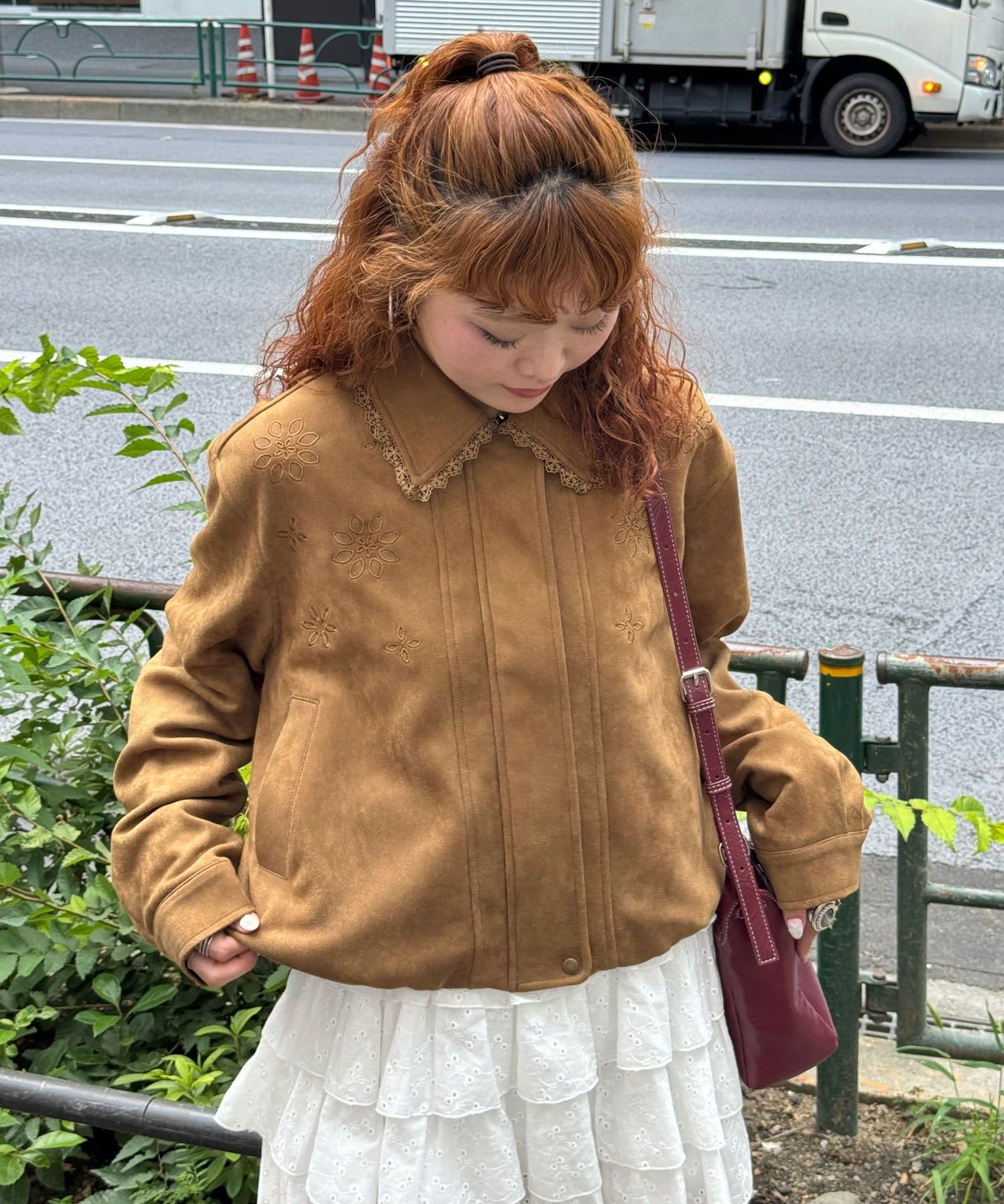 CIAOPANIC(チャオパニック) フラワー刺繍スウェードブルゾン
