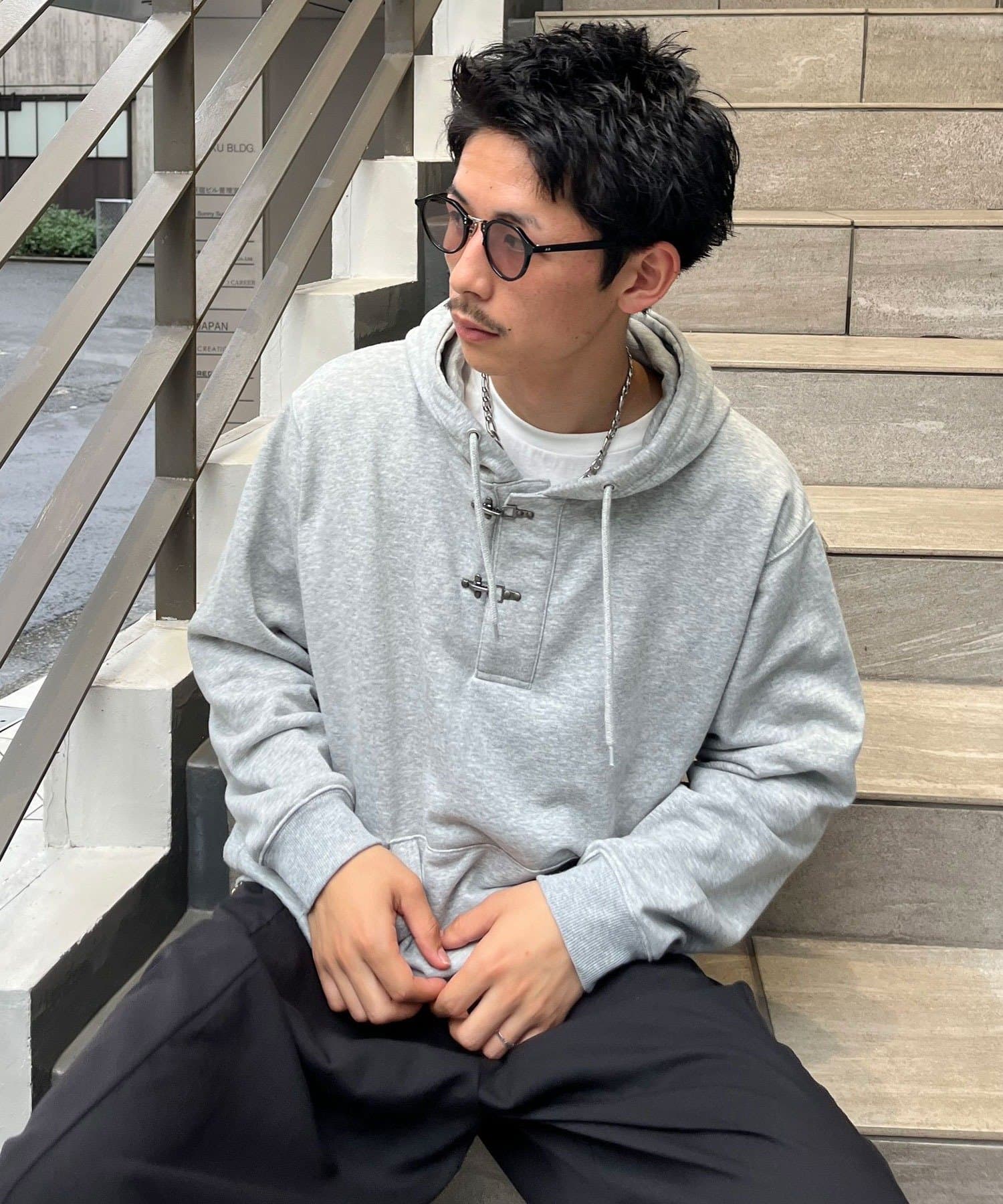 CIAOPANIC(チャオパニック) ファイヤーマンバックルヘンリーネックパーカー