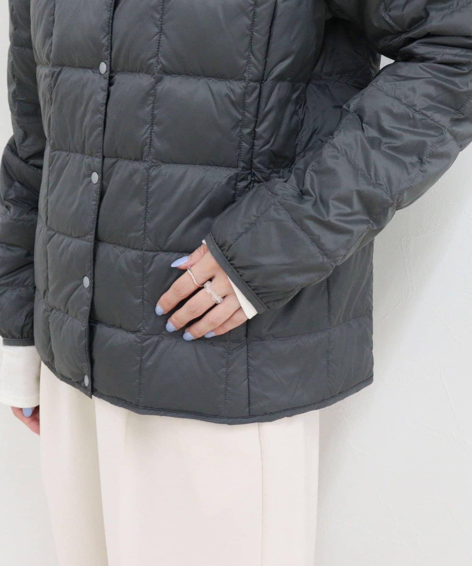 FREDY & GLOSTER(フレディ アンド グロスター) 《別注》【TAION/タイオン】CREW NECK BUTTONダウンジャケット