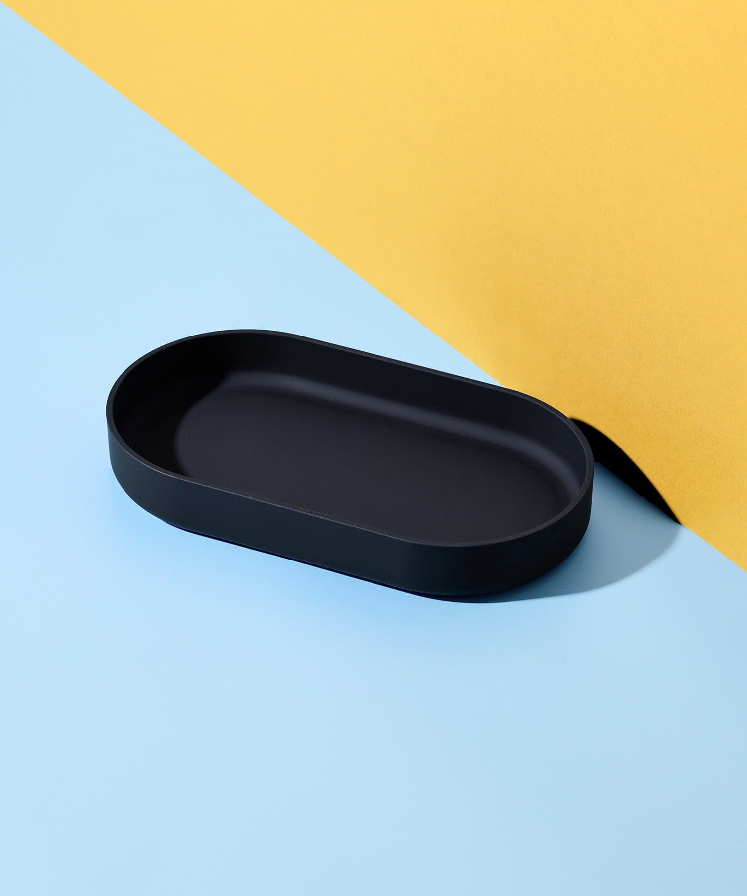 3COINS(スリーコインズ) HUG TRAY／umbra