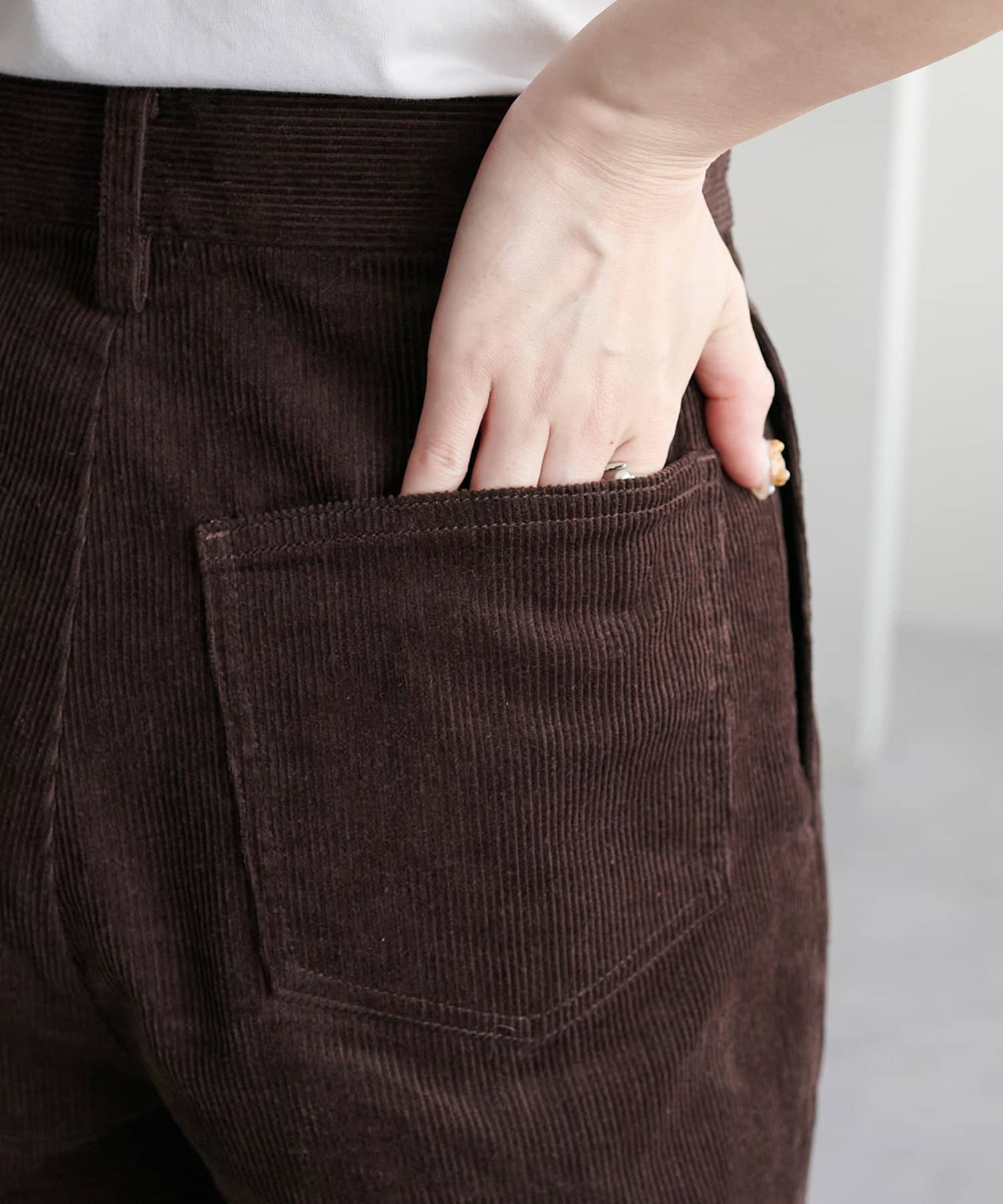 DISCOAT(ディスコート) 【WEB限定】コーデュロイワイドパンツ