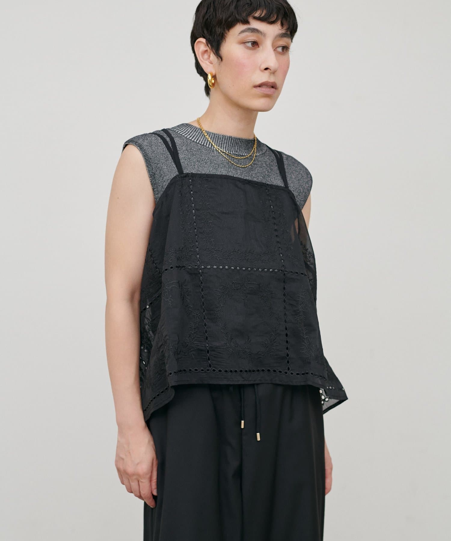LARUTA(ラルータ) スクエア刺繍レースキャミ