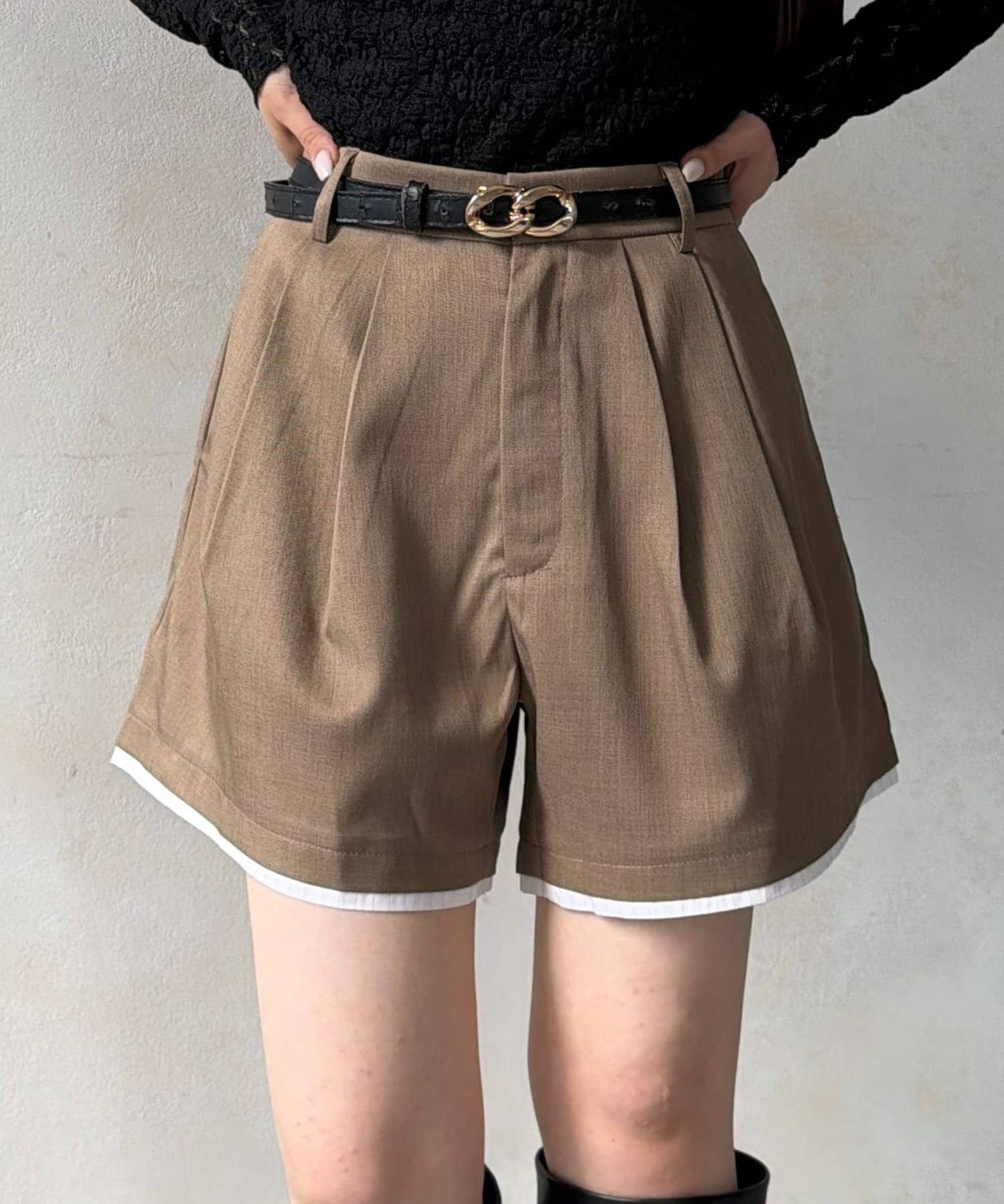 Thevon.(ゼヴォン) レイヤード風ショートパンツ