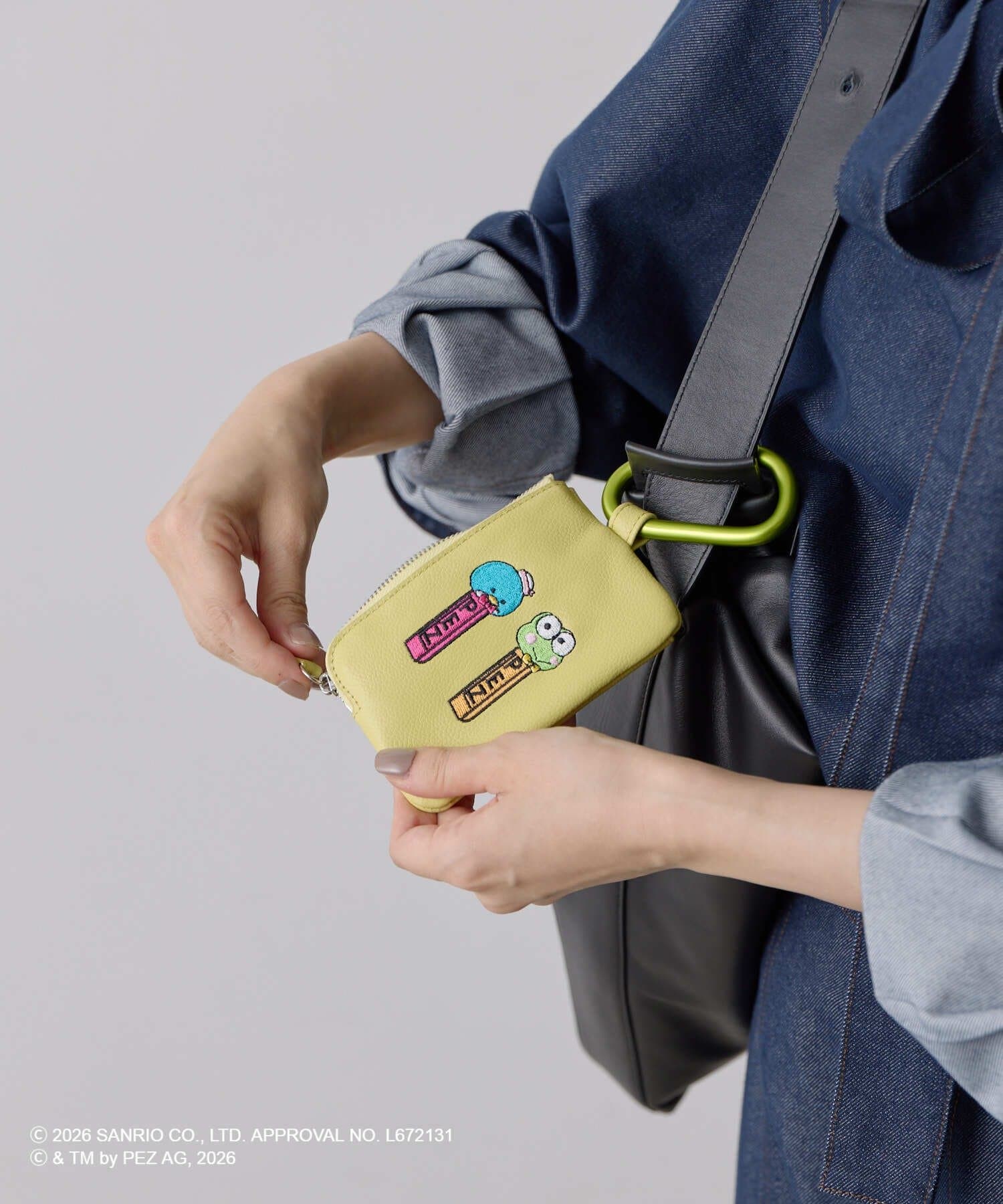 ear PAPILLONNER(イア パピヨネ) 【はぴだんぶい×PEZ(ペッツ) ×ear】　カラビナ付きパス＆キーケース