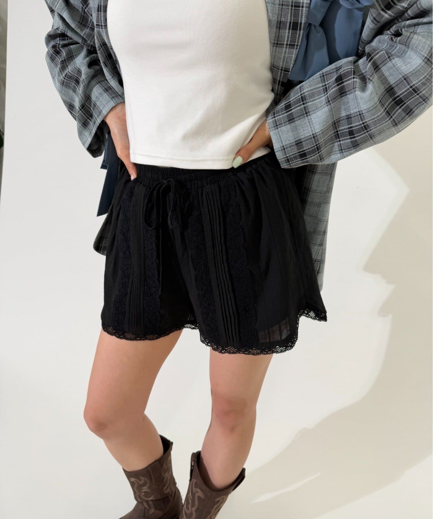 w closet(ダブルクローゼット) コットンレースショートパンツ