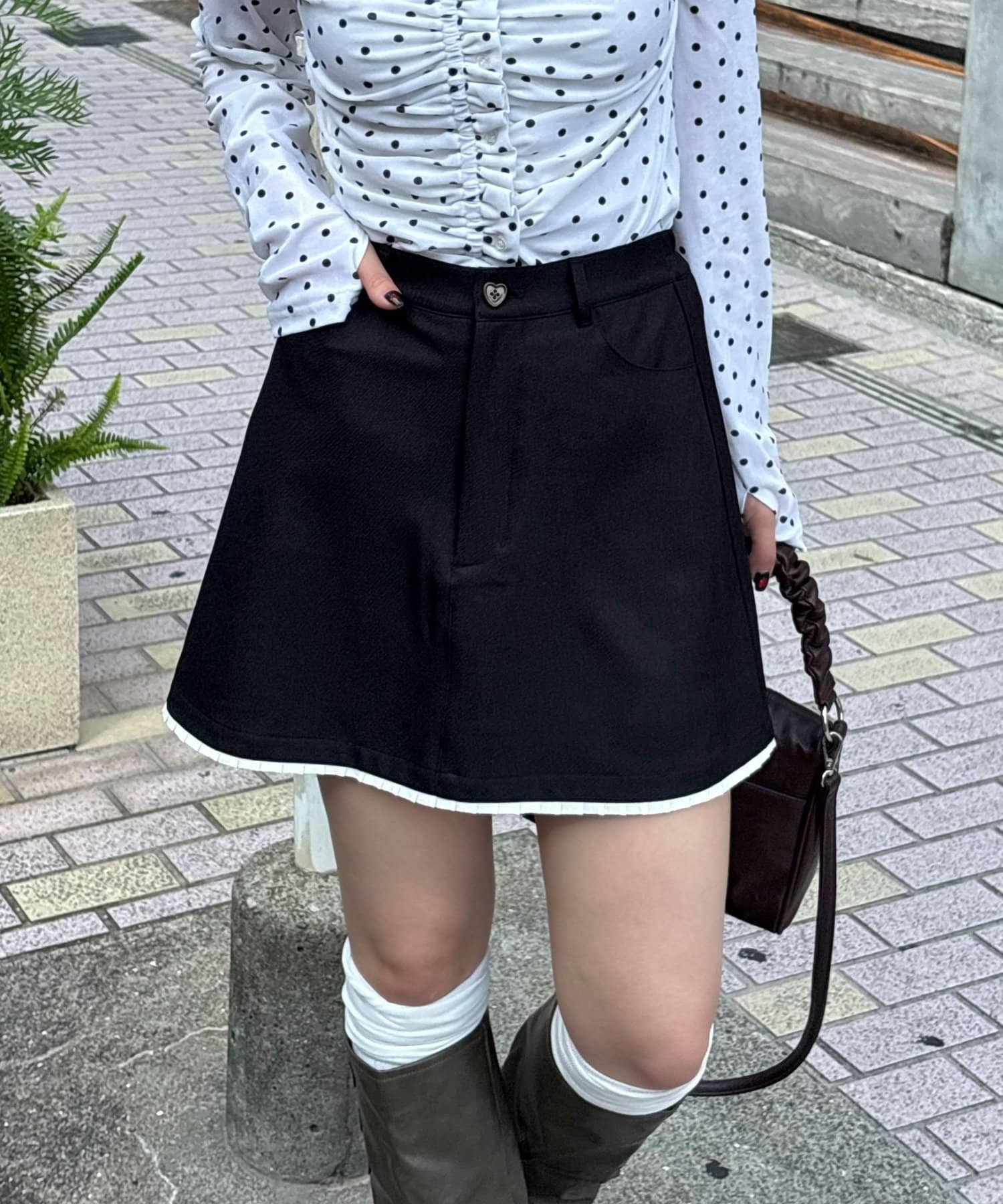 CIAOPANIC(チャオパニック) ハートボタンミニフリルヘムミニスカート
