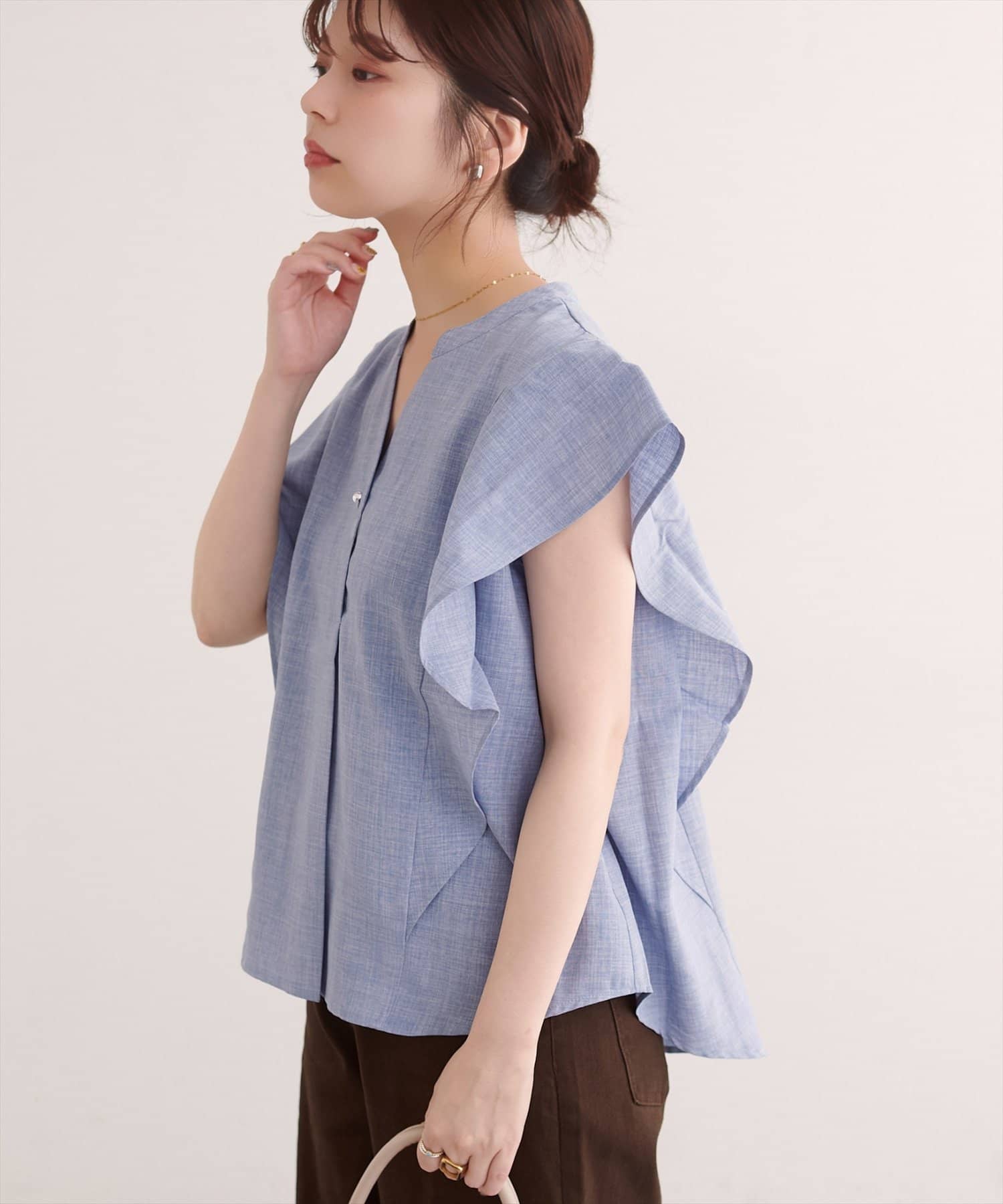 【sherbet line】UV接触冷感袖ラッフルスキッパーブラウス