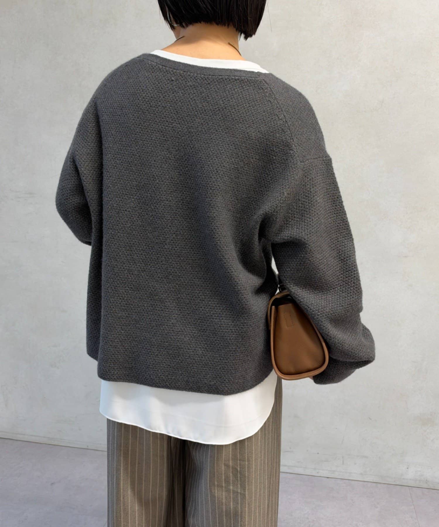 Jena　espace merveilleux(ジェナ　エスパスメルヴェイユ) カノコ編みVニット