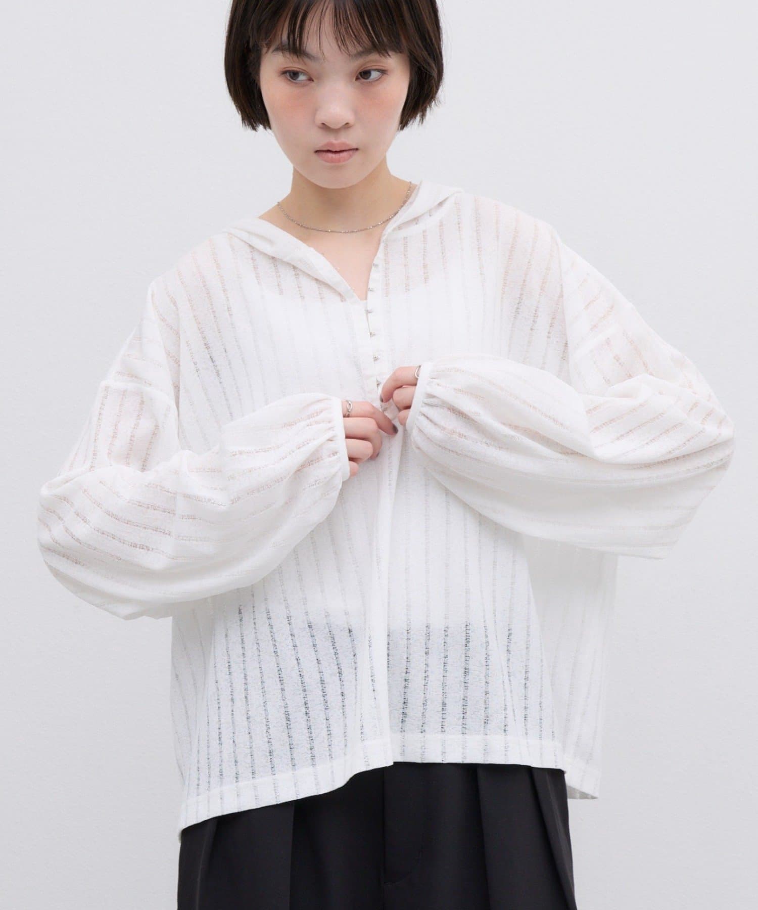 CIAOPANIC TYPY(チャオパニックティピー) ∴【WEB限定】針抜きシアーホックヘンリーフーディートップス