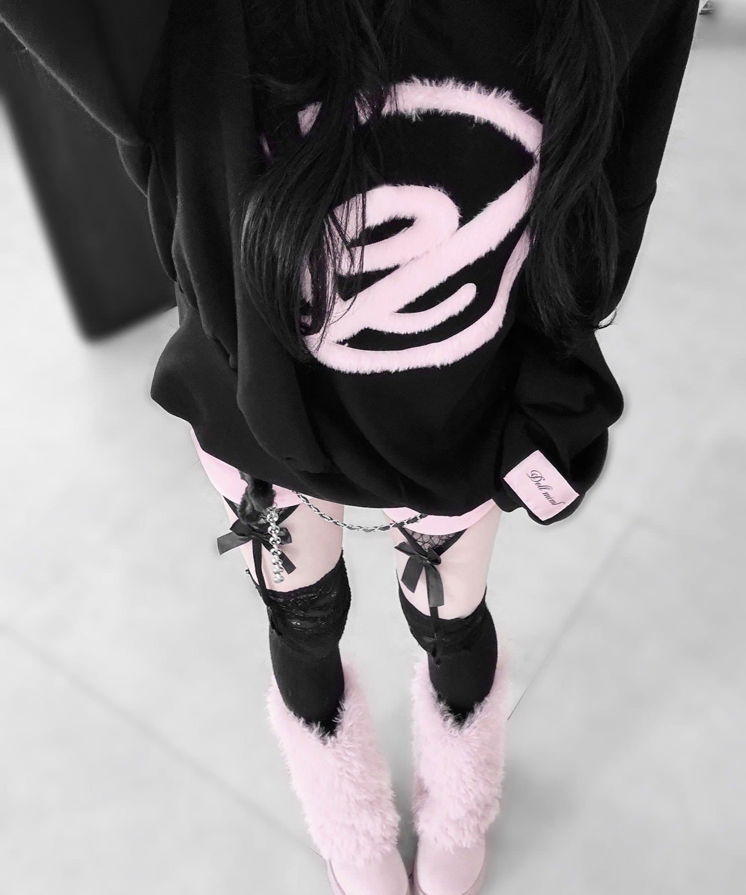 OLIVE des OLIVE(オリーブ デ オリーブ) 【インフルエンサー企画】miko fur logo hoodie
