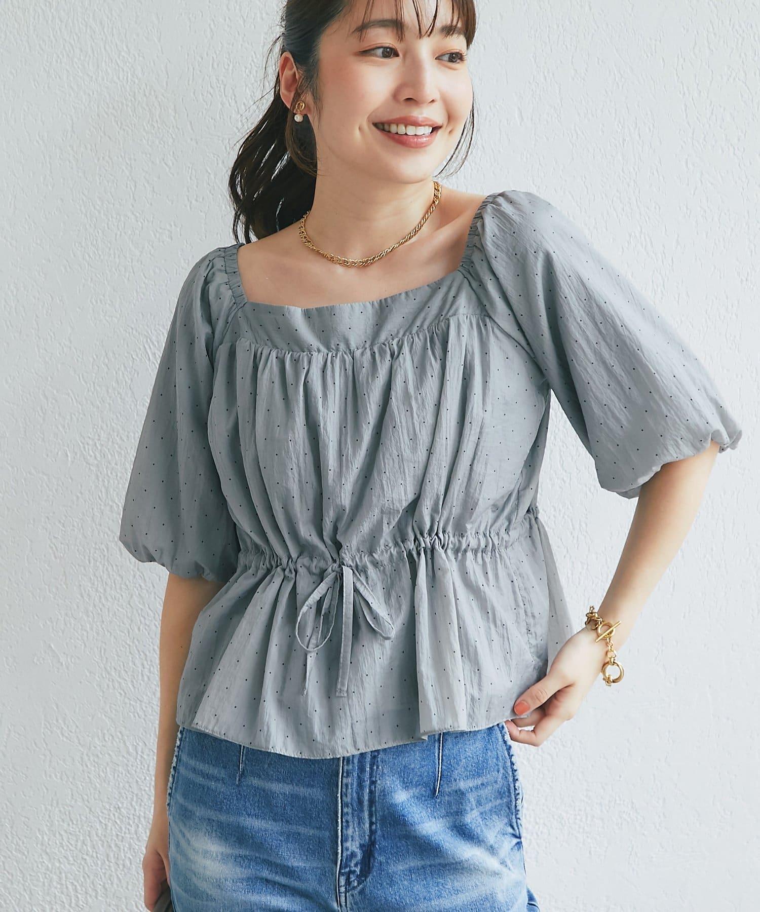 La boutique BonBon(ラブティックボンボン) ドットバルーンスリーブブラウス